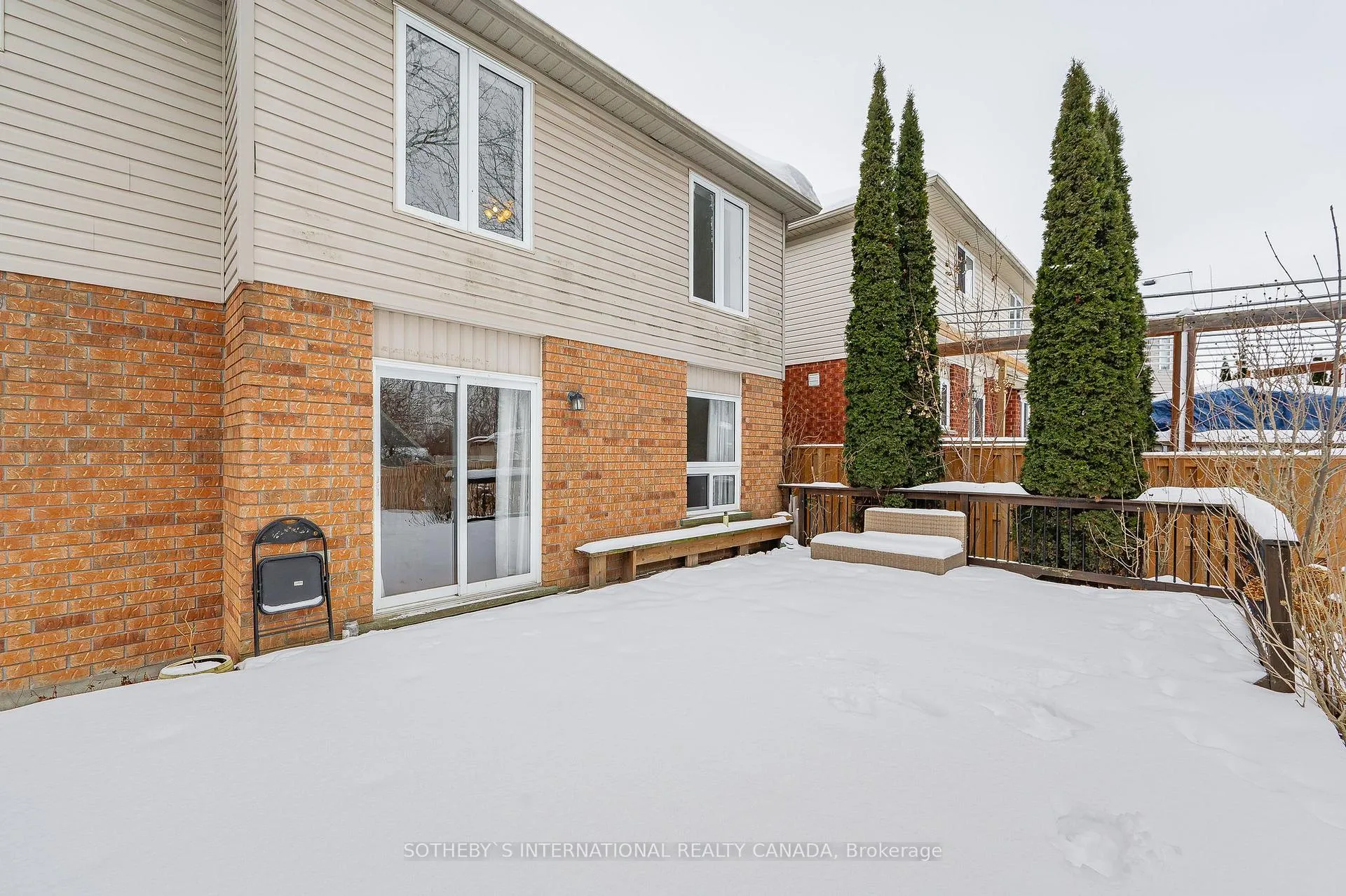 Photo 35 of 218 Doon Mills Drive, Kitchener — HOMEH