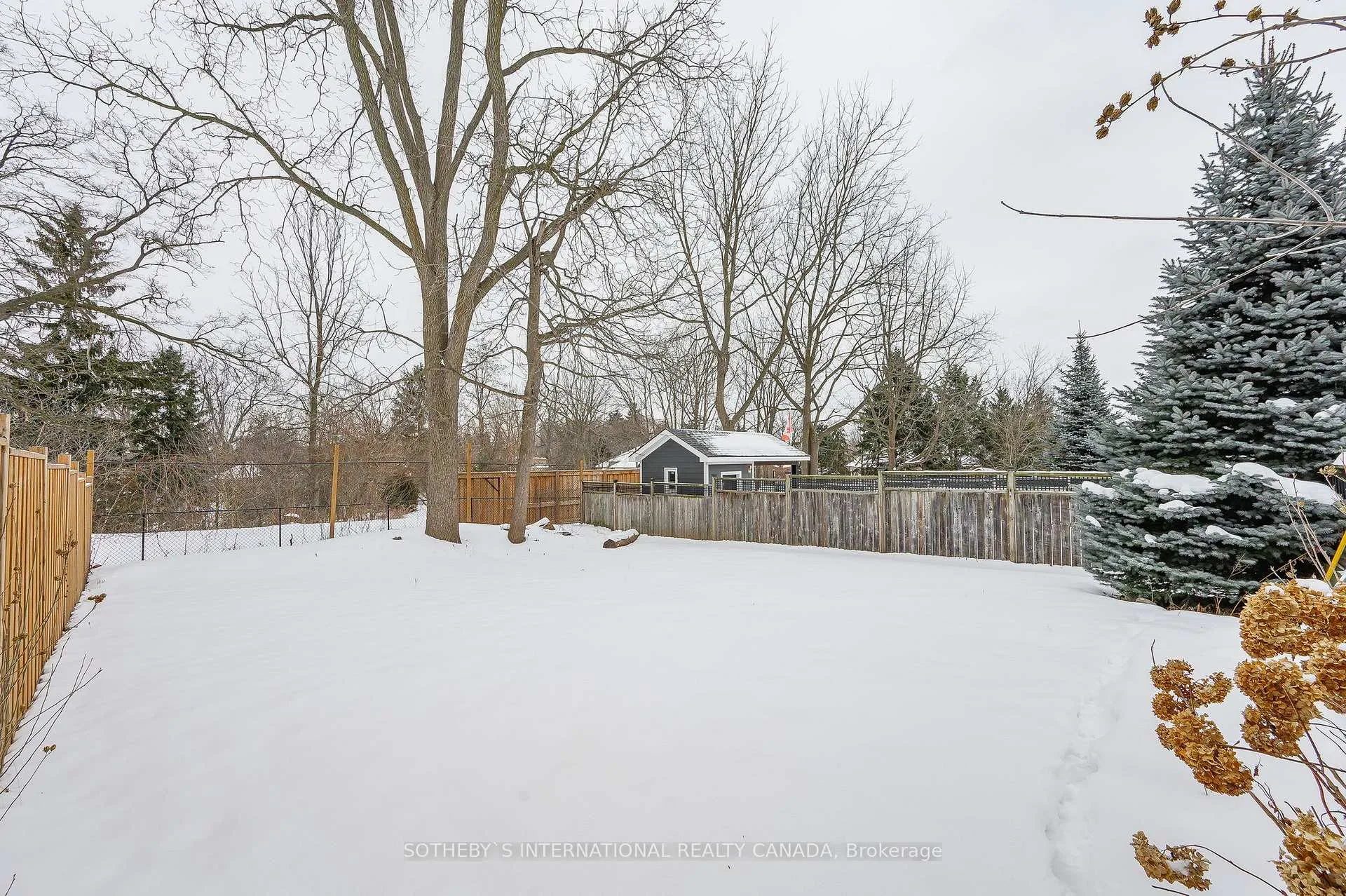 Photo 37 of 218 Doon Mills Drive, Kitchener — HOMEH