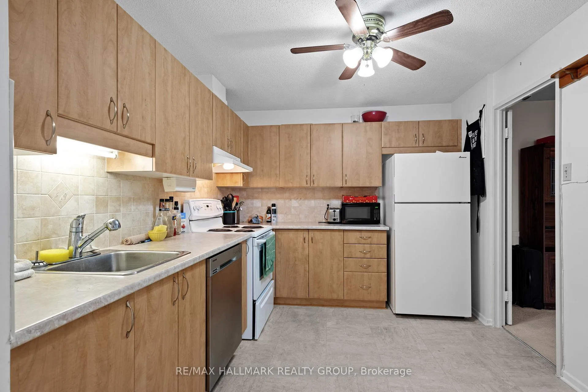 Photo 9 of Unit 616, 1485 Baseline Road, Ottawa, Copeland Park — HOMEH