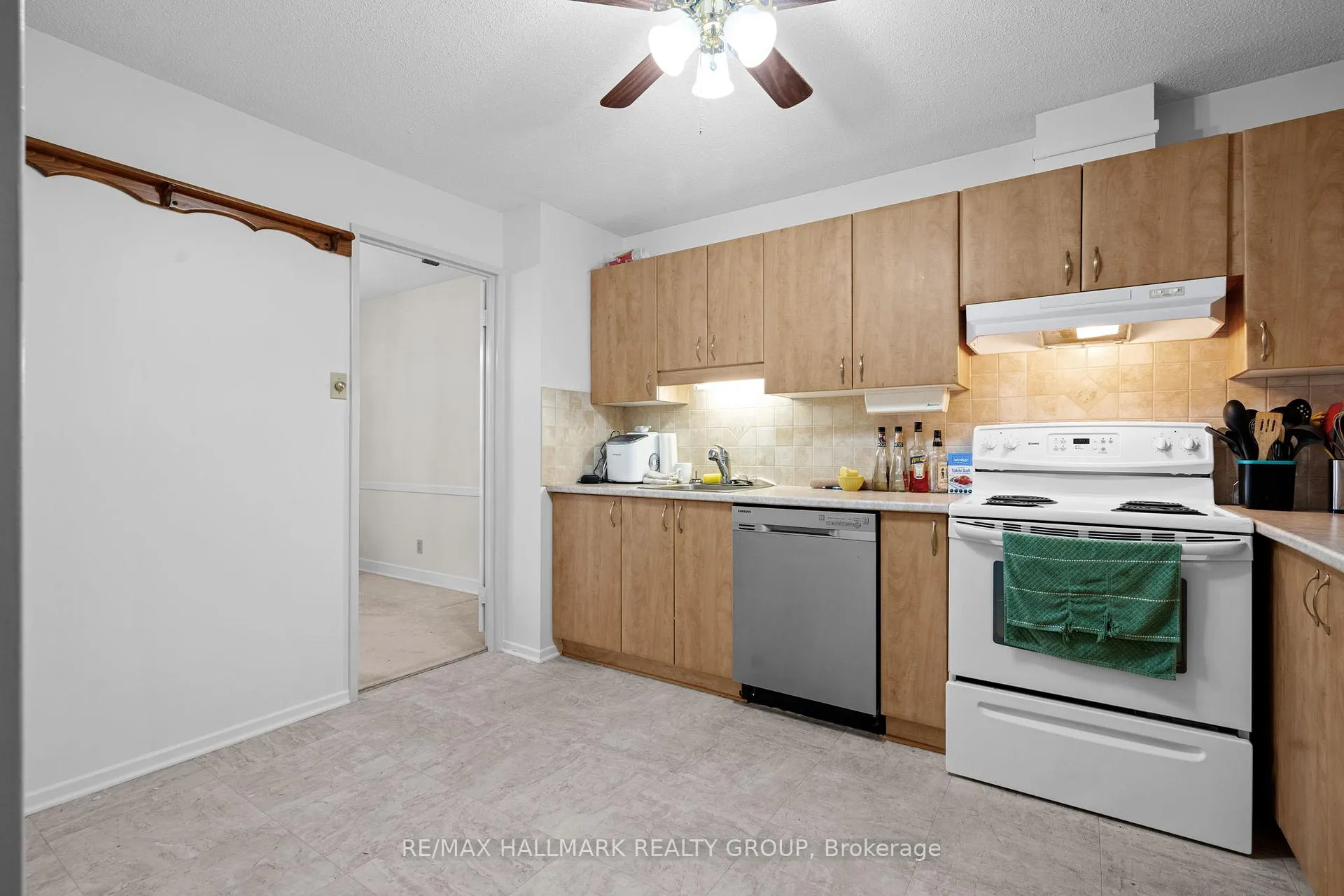 Photo 11 of Unit 616, 1485 Baseline Road, Ottawa, Copeland Park — HOMEH
