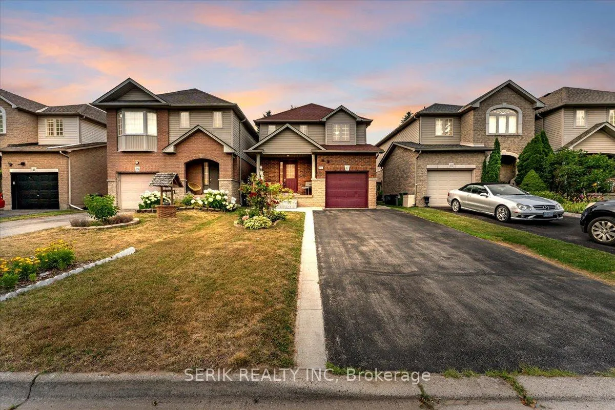 Photo 1 of 37 Kendrick Court, Hamilton, Ancaster — HOMEH