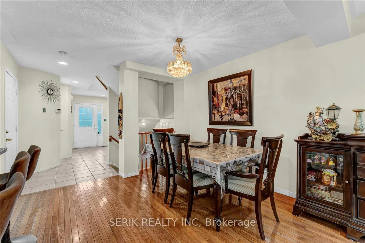 Photo 8 of 37 Kendrick Court, Hamilton, Ancaster — HOMEH
