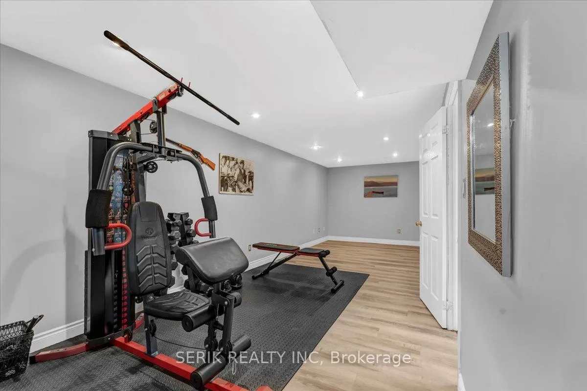 Photo 34 of 37 Kendrick Court, Hamilton, Ancaster — HOMEH