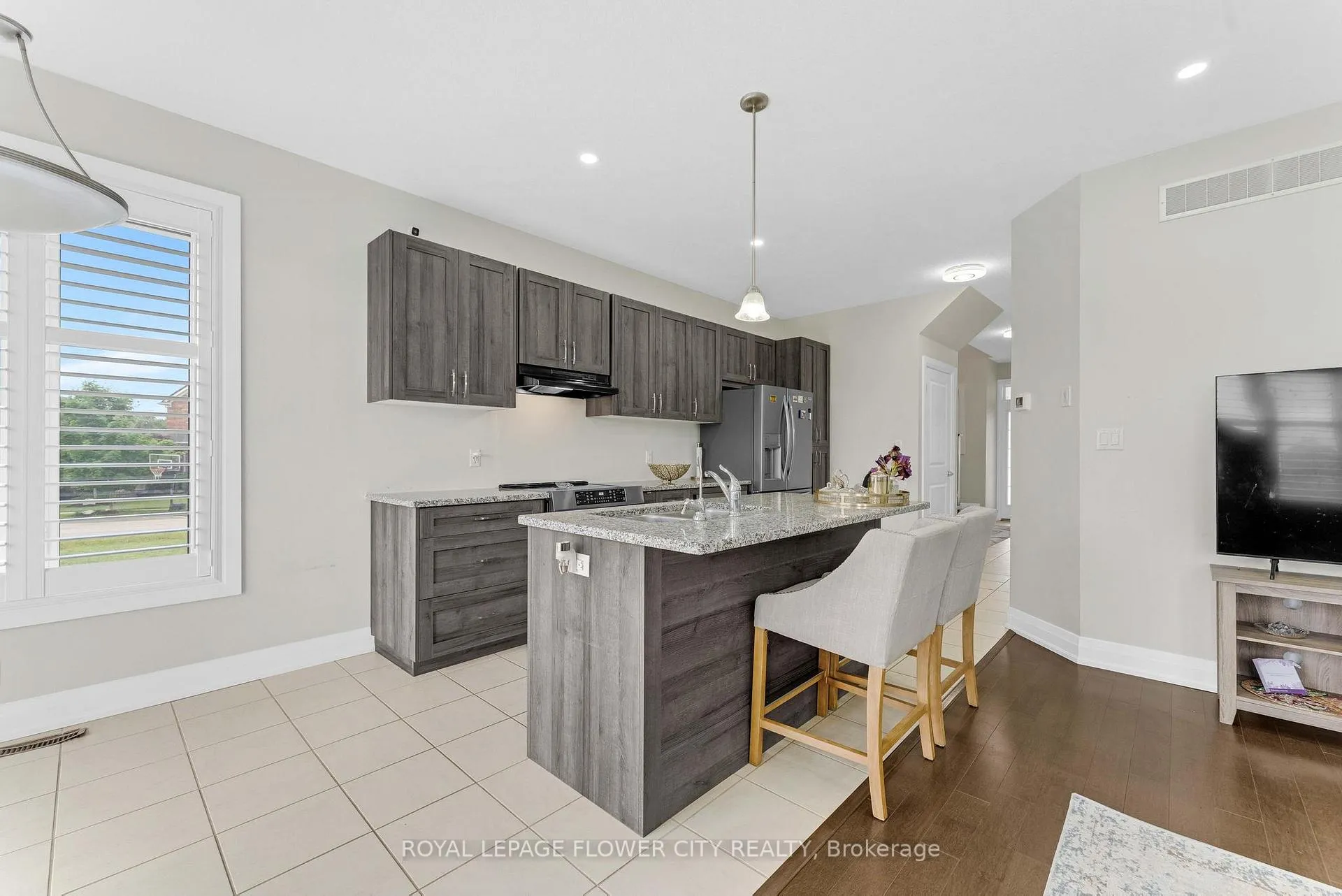 Photo 11 of 52 Monarch woods Drive W, Kitchener, Pioneer Park/Doon/Wyldwoods — HOMEH