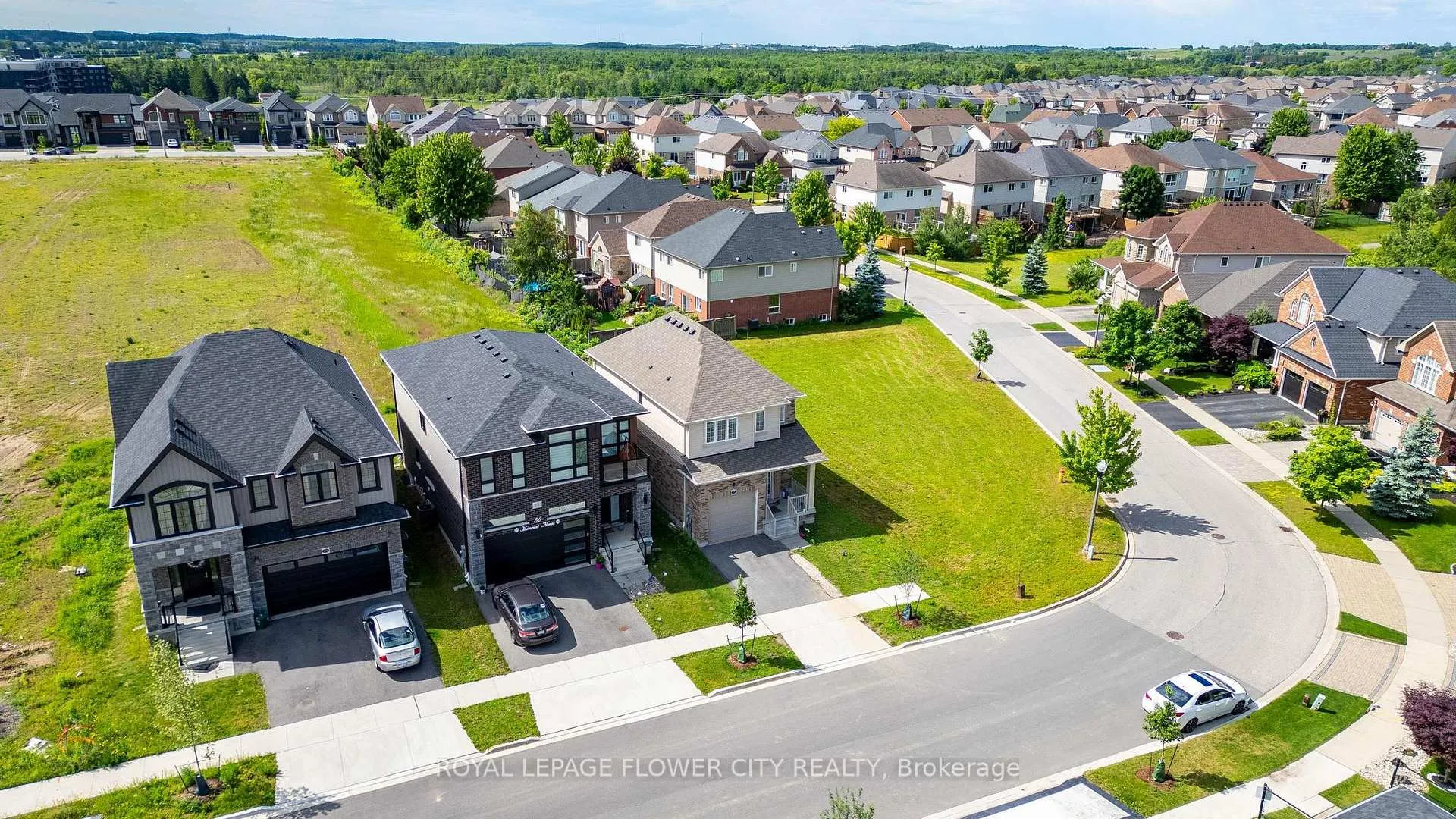 Photo 36 of 52 Monarch woods Drive W, Kitchener, Pioneer Park/Doon/Wyldwoods — HOMEH