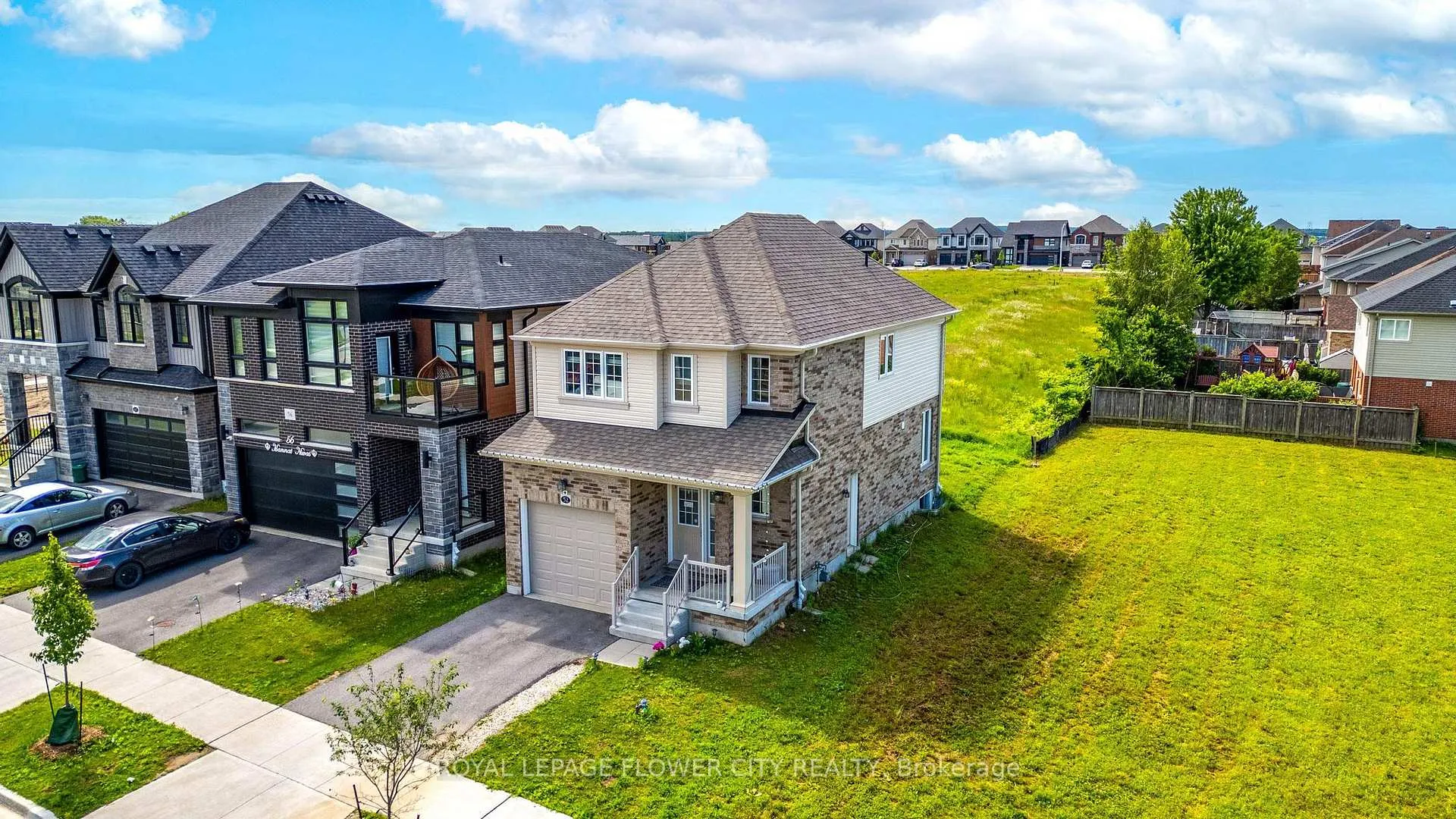 Photo 39 of 52 Monarch woods Drive W, Kitchener, Pioneer Park/Doon/Wyldwoods — HOMEH