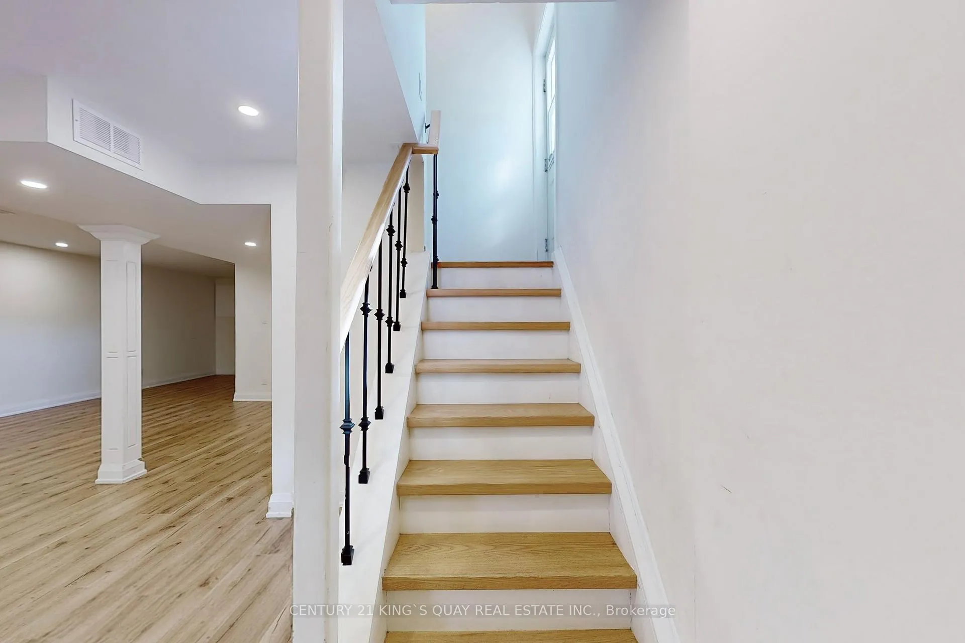 Photo 22 of 4 Honeybourne Crescent, Markham, Bullock — HOMEH