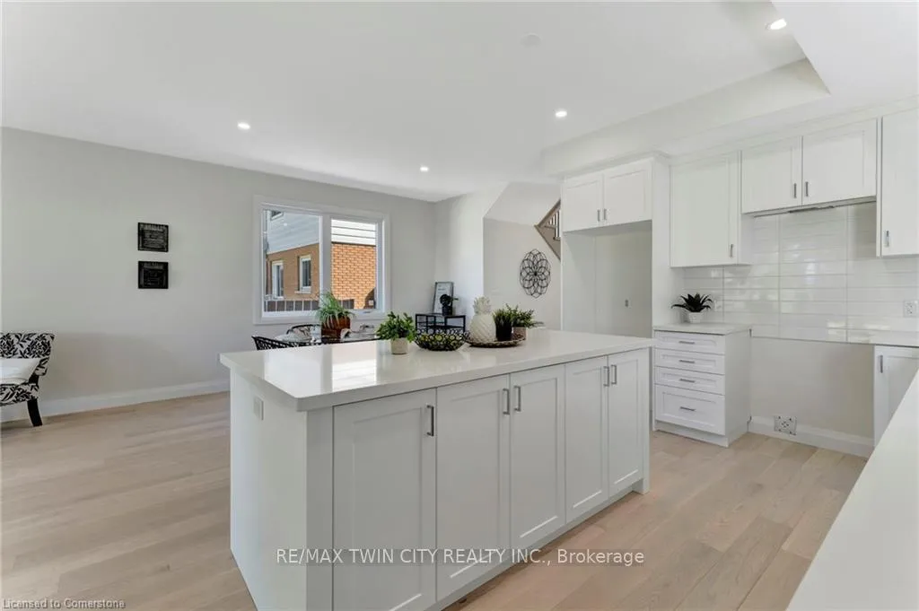 Photo 8 of 10 Blain Avenue, Cambridge — HOMEH