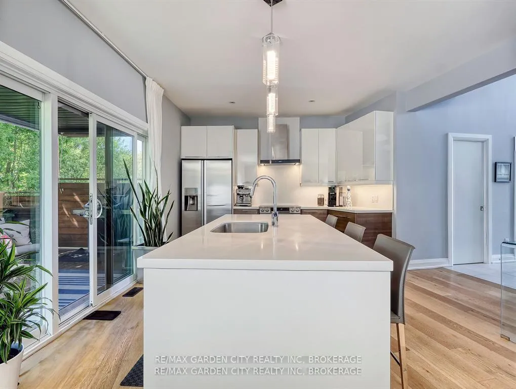 Photo 9 of 11 Beamer Court, Thorold, Confederation Heights — HOMEH