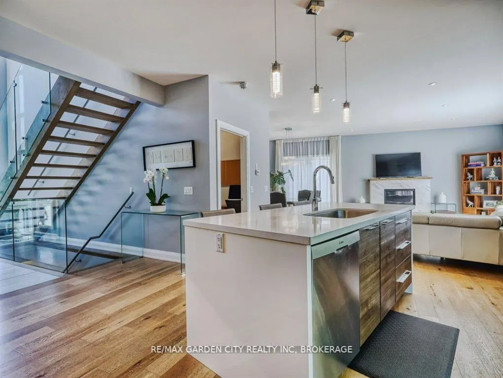 Photo 10 of 11 Beamer Court, Thorold, Confederation Heights — HOMEH