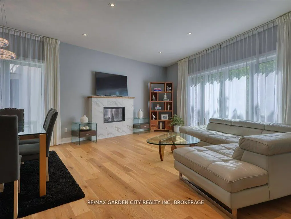 Photo 13 of 11 Beamer Court, Thorold, Confederation Heights — HOMEH