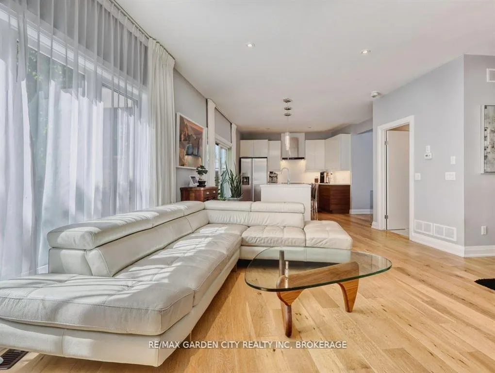 Photo 16 of 11 Beamer Court, Thorold, Confederation Heights — HOMEH