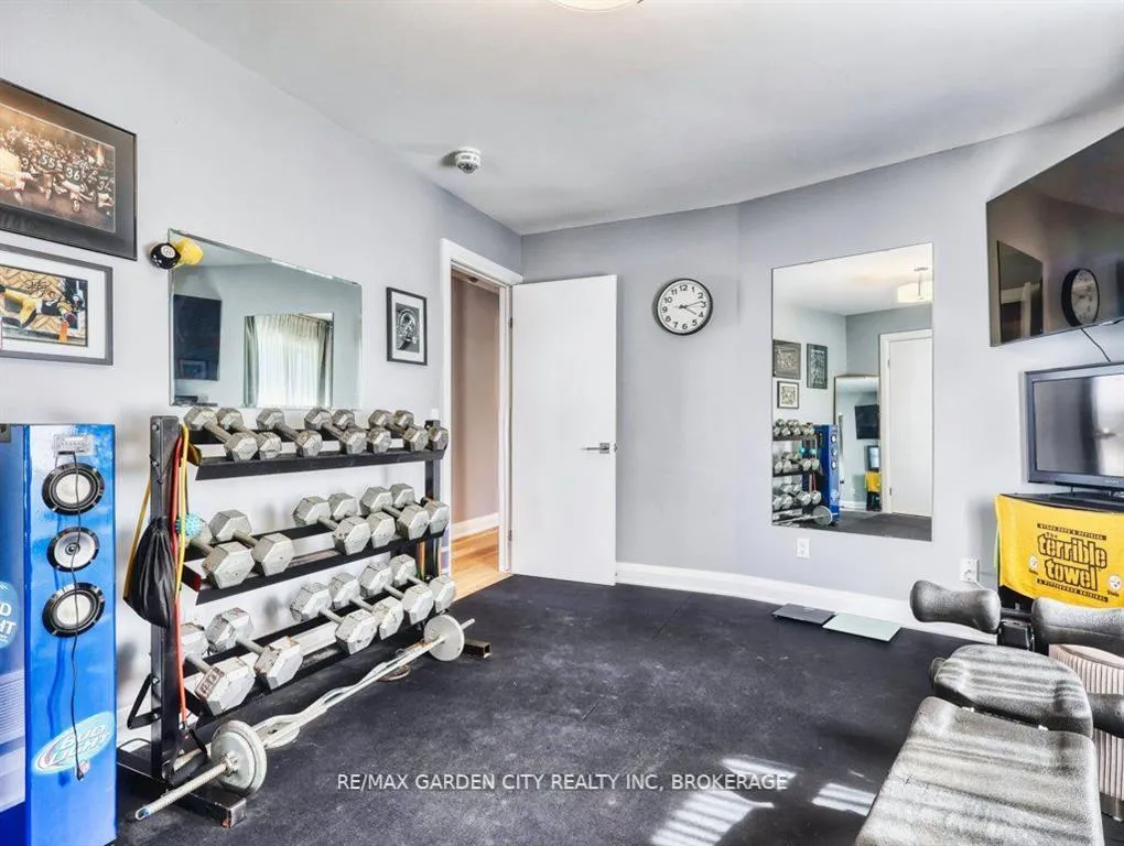 Photo 39 of 11 Beamer Court, Thorold, Confederation Heights — HOMEH