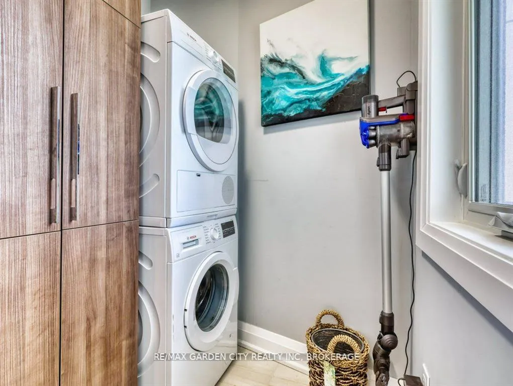 Photo 40 of 11 Beamer Court, Thorold, Confederation Heights — HOMEH
