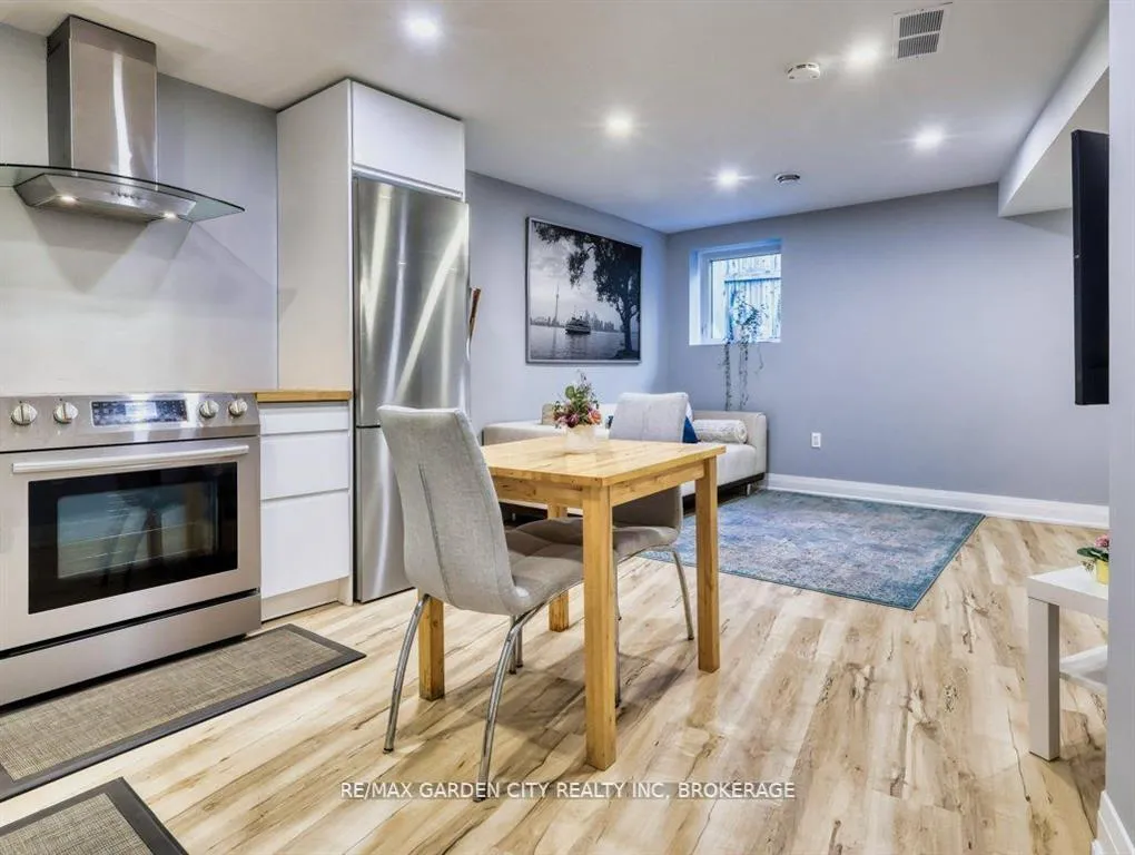 Photo 42 of 11 Beamer Court, Thorold, Confederation Heights — HOMEH