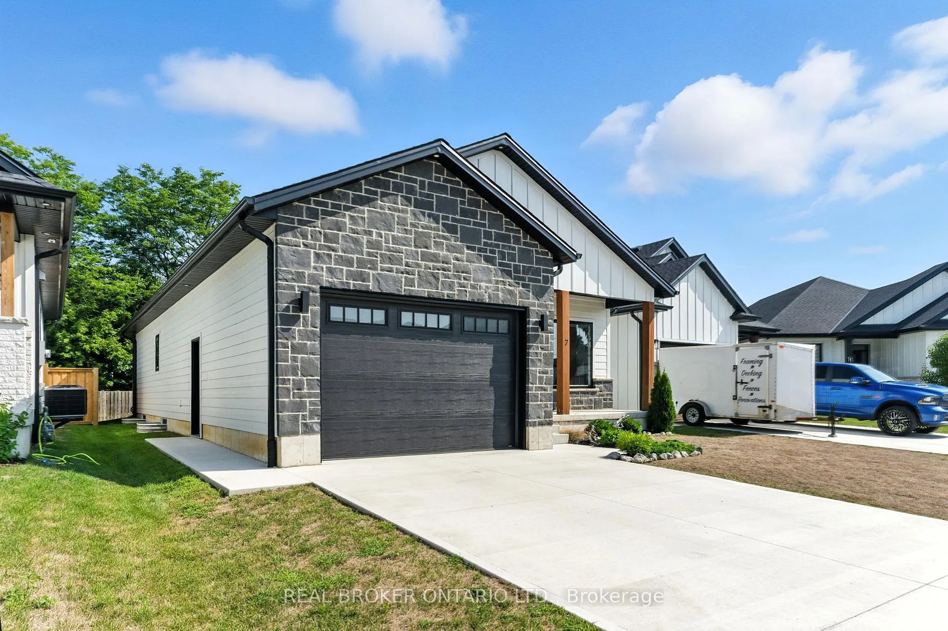 Photo 11 of 7 MacNeil Court E, Bayham, Port Burwell — HOMEH