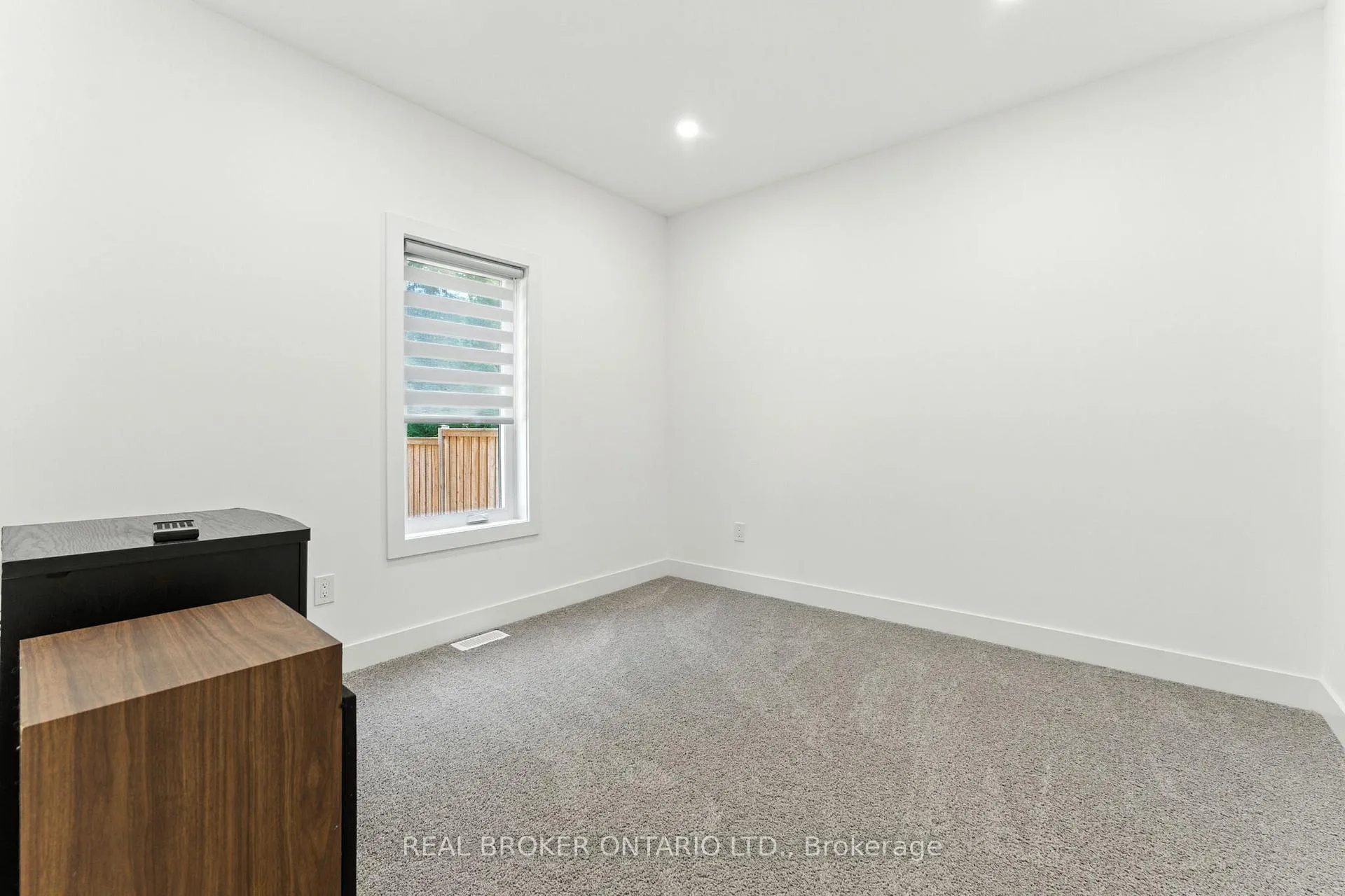Photo 34 of 7 MacNeil Court E, Bayham, Port Burwell — HOMEH