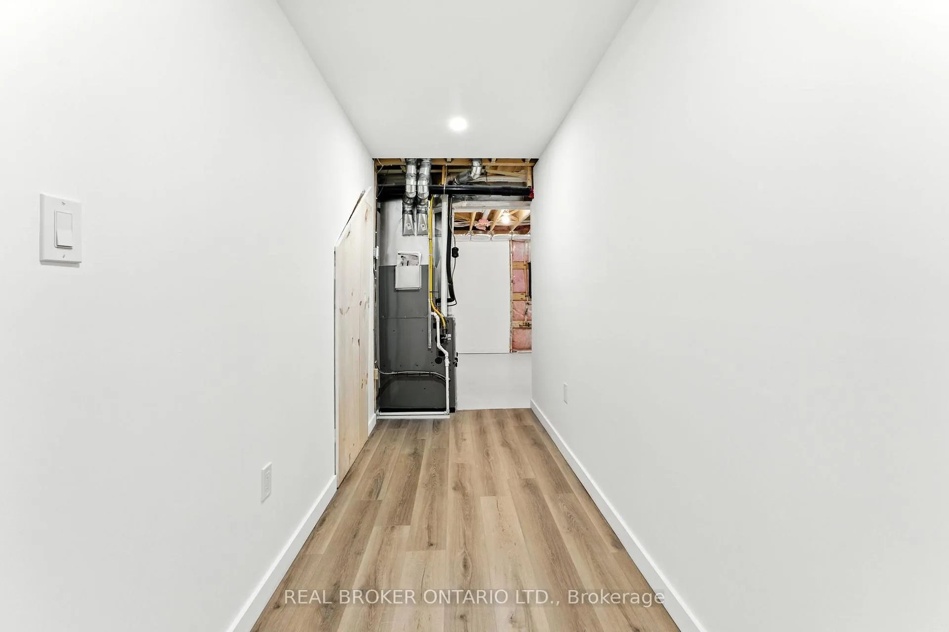 Photo 35 of 7 MacNeil Court E, Bayham, Port Burwell — HOMEH