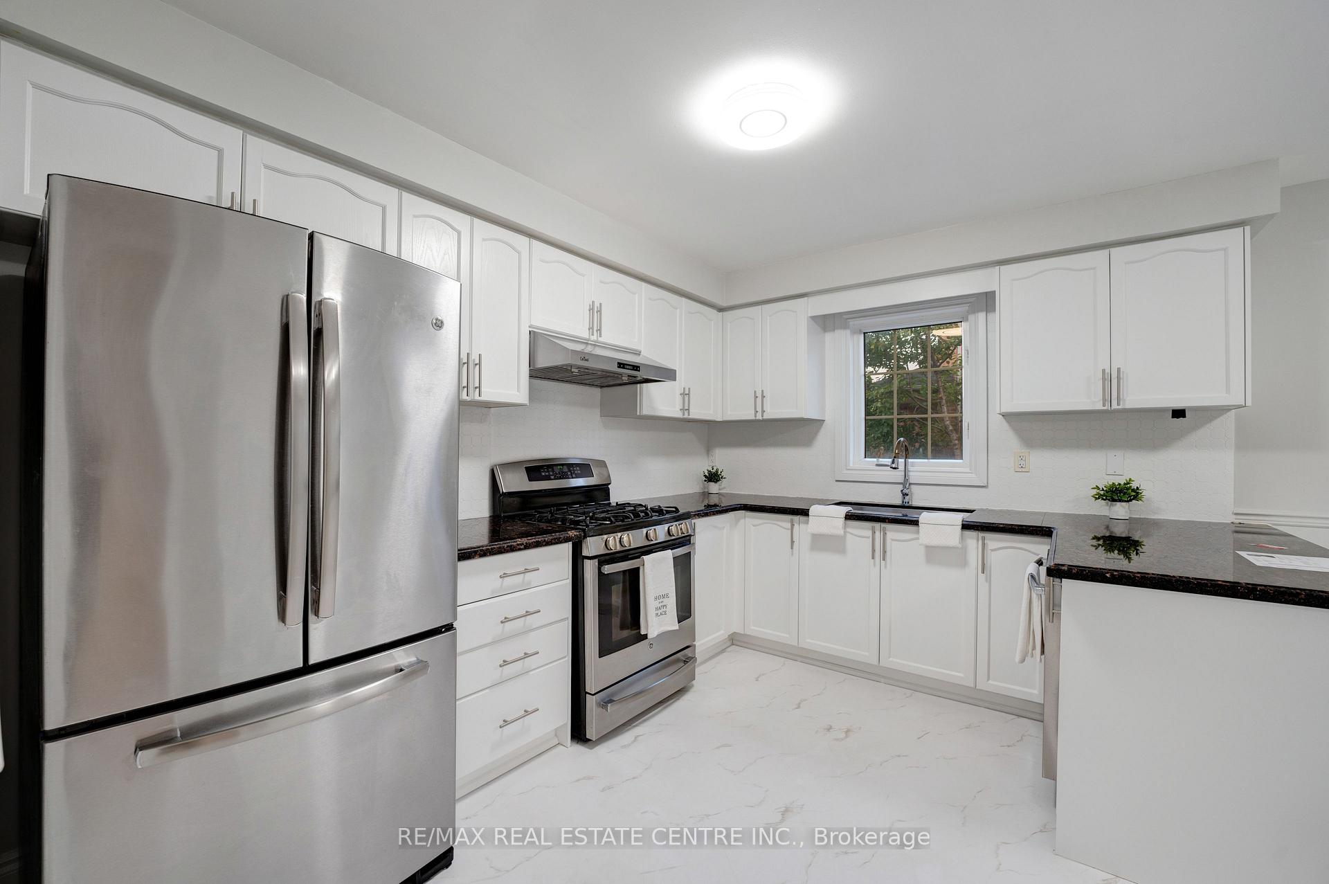 Photo 9 of 9 Amethyst Circle S, Brampton, Bram East — HOMEH