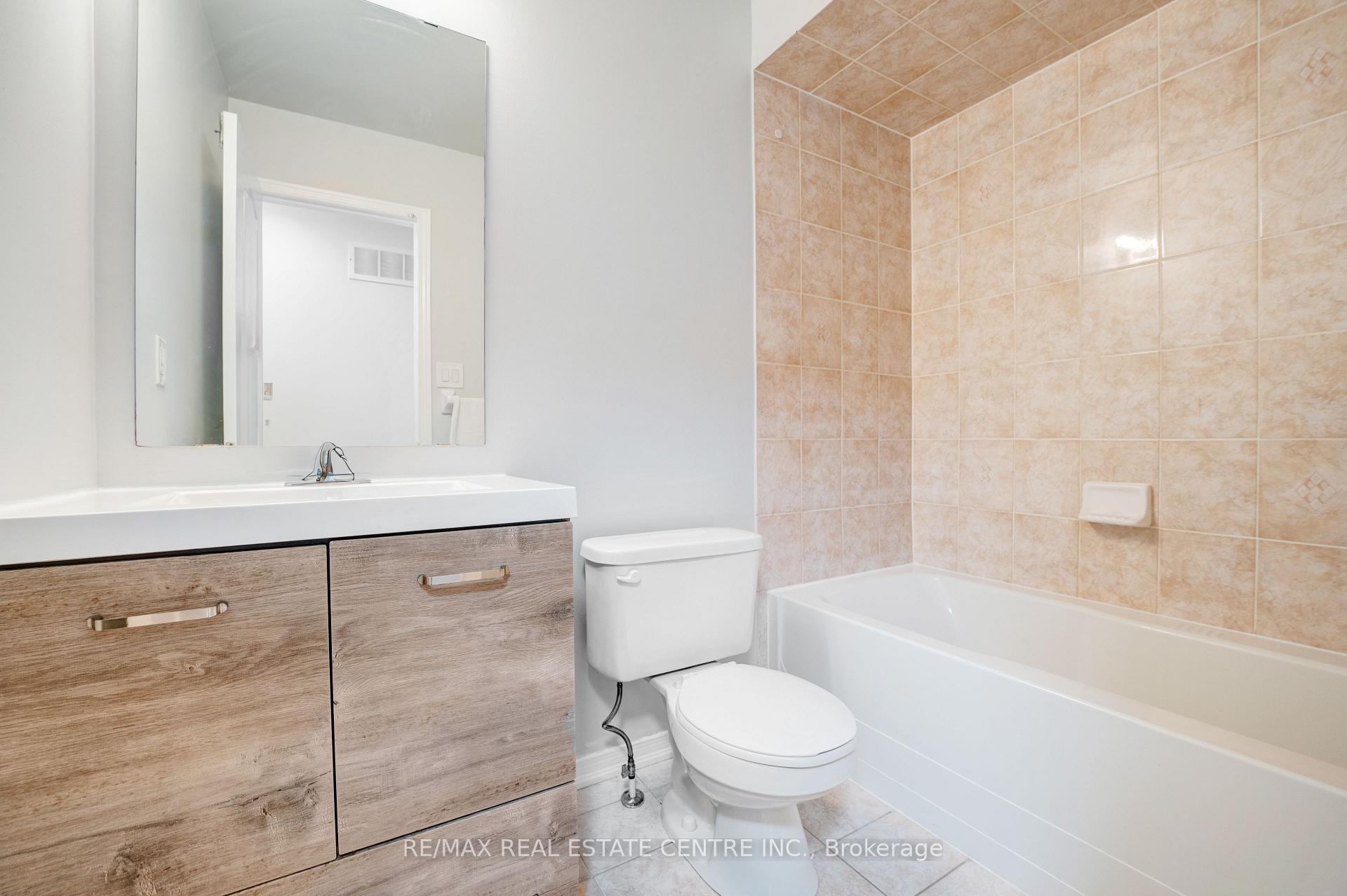 Photo 21 of 9 Amethyst Circle S, Brampton, Bram East — HOMEH