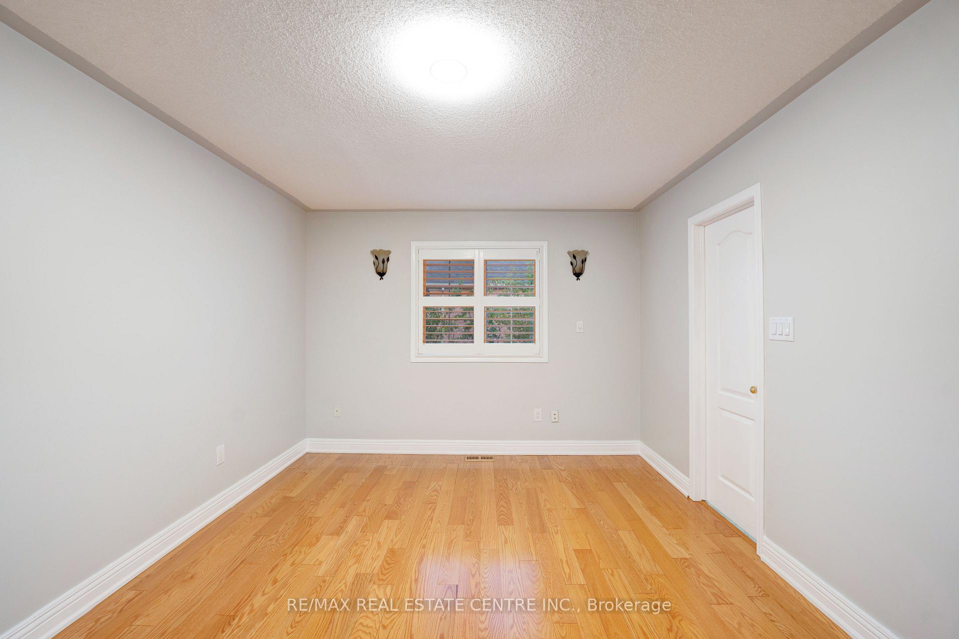 Photo 24 of 9 Amethyst Circle S, Brampton, Bram East — HOMEH