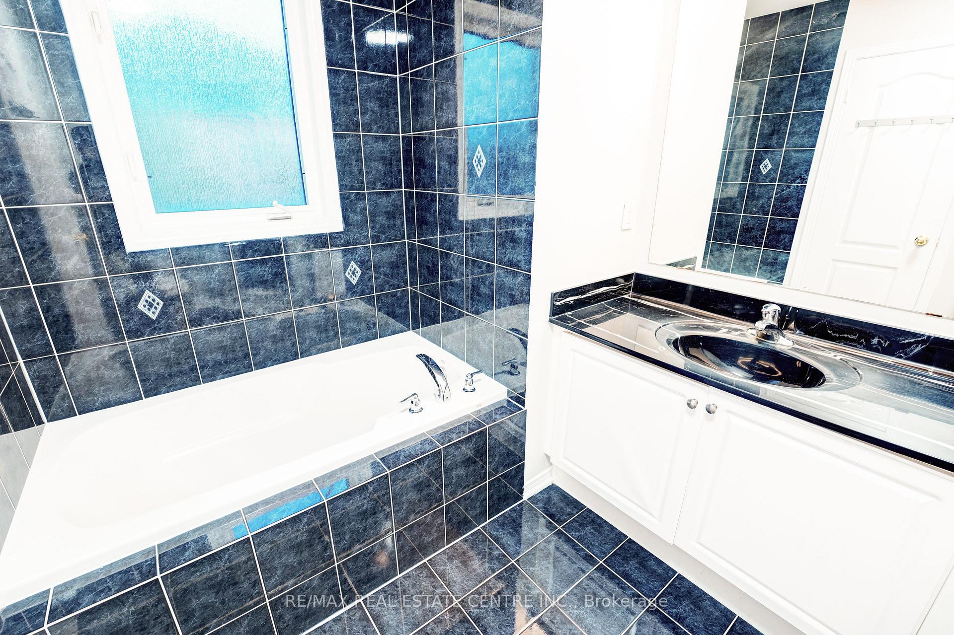 Photo 29 of 9 Amethyst Circle S, Brampton, Bram East — HOMEH