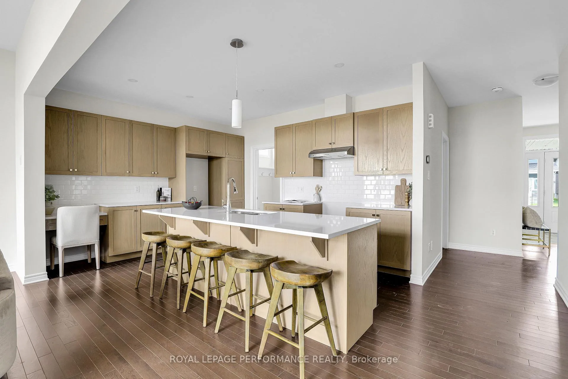 Photo 8 of 87 Esban Drive, Ottawa, Blossom Park/Kemp Park/Findlay Creek — HOMEH