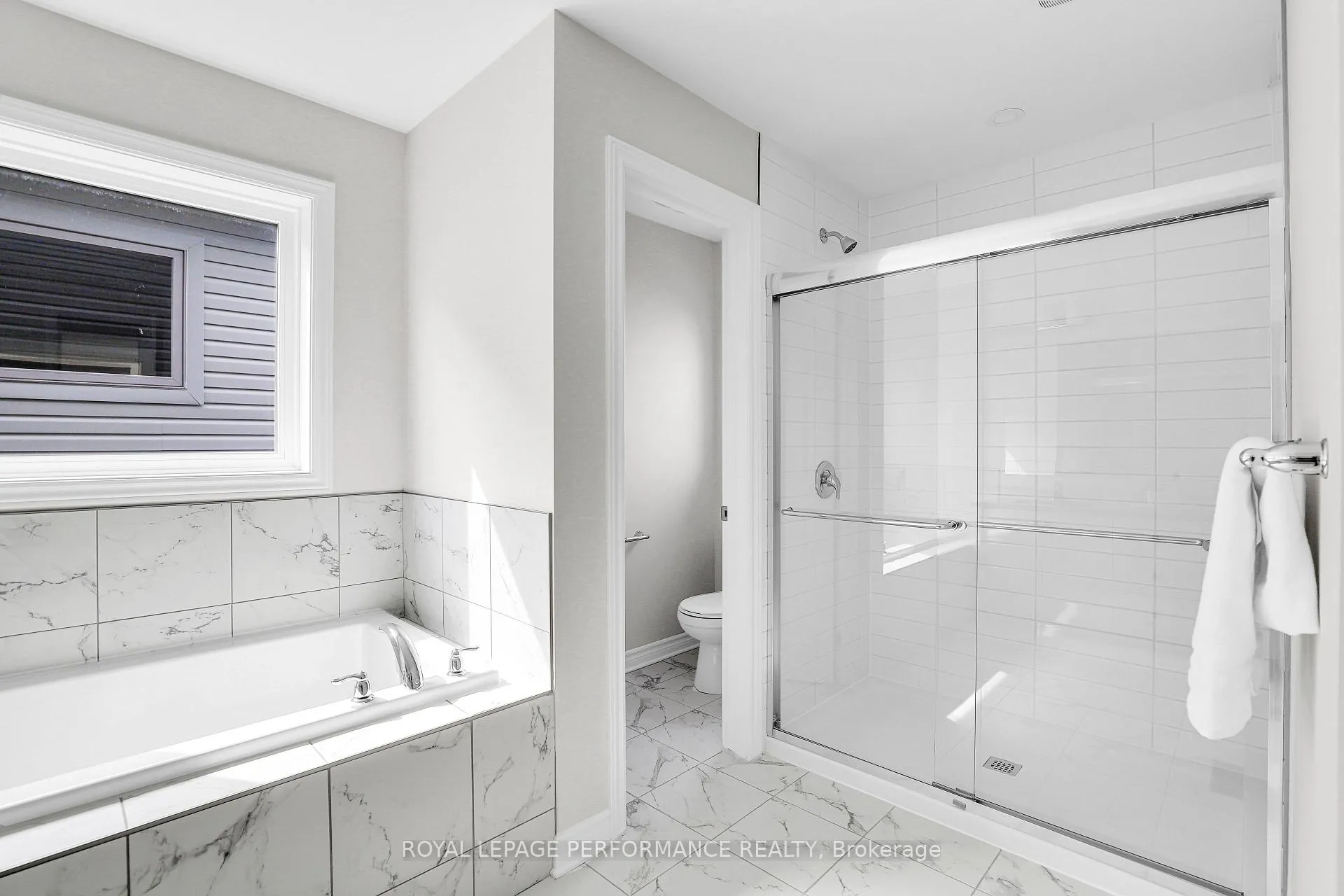 Photo 28 of 87 Esban Drive, Ottawa, Blossom Park/Kemp Park/Findlay Creek — HOMEH