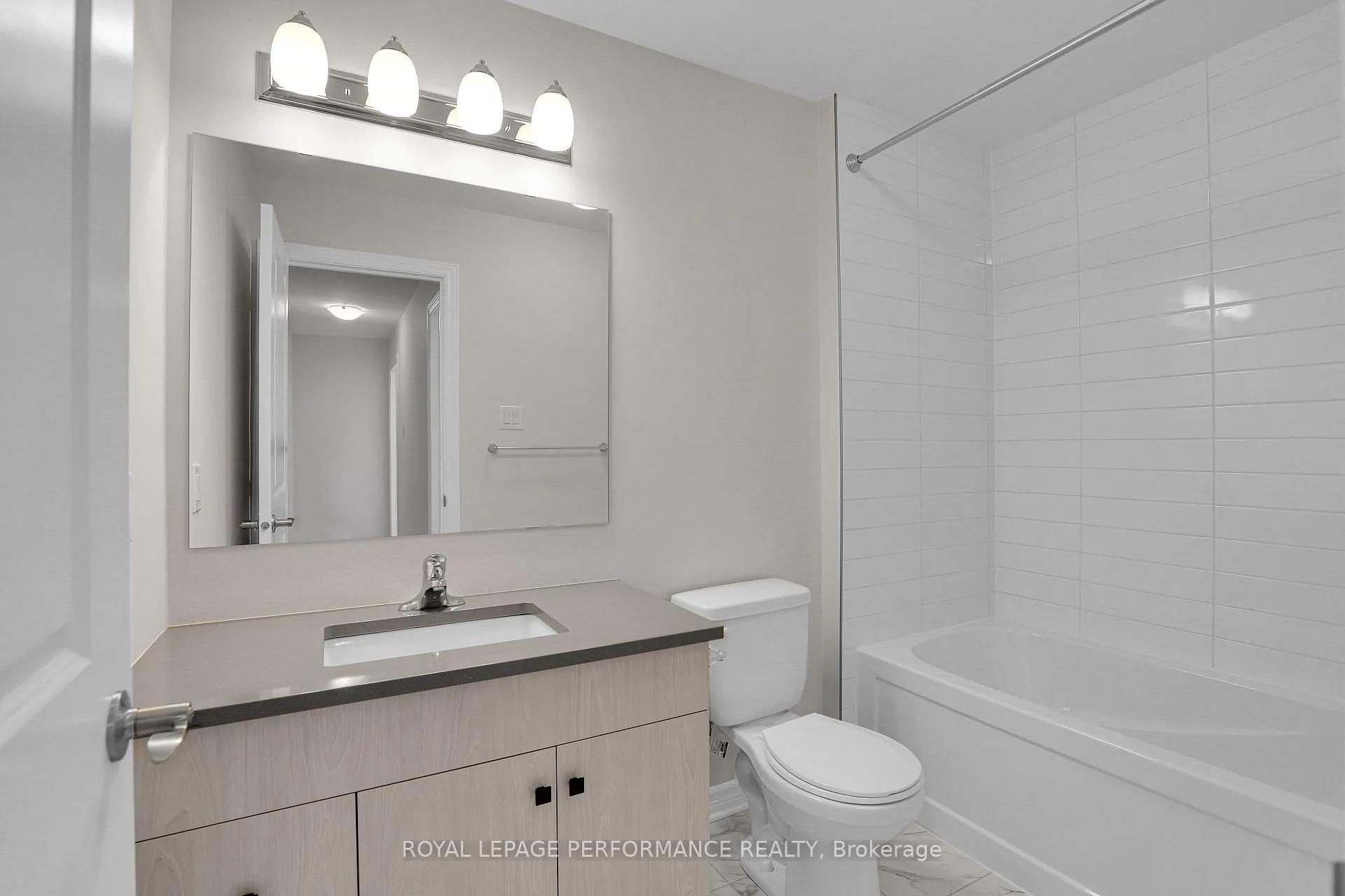 Photo 39 of 87 Esban Drive, Ottawa, Blossom Park/Kemp Park/Findlay Creek — HOMEH