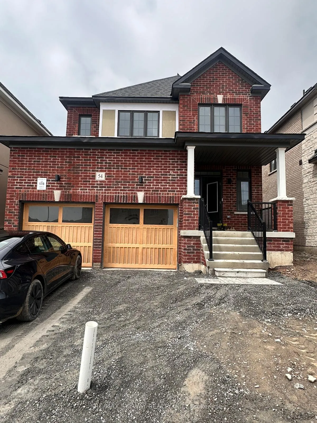 Photo 1 of 54 Belmont Drive, Clarington, Newcastle — HOMEH