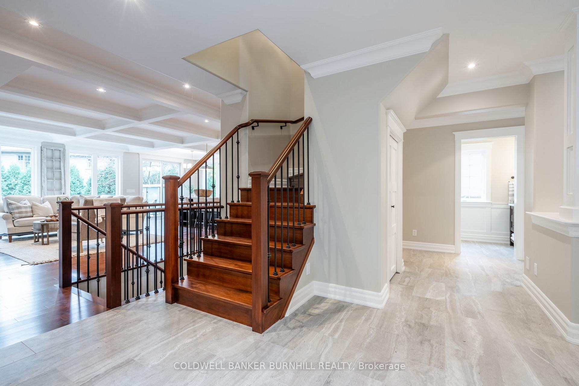 Photo 21 of 1016 North Shore Boulevard E, Burlington, LaSalle — HOMEH
