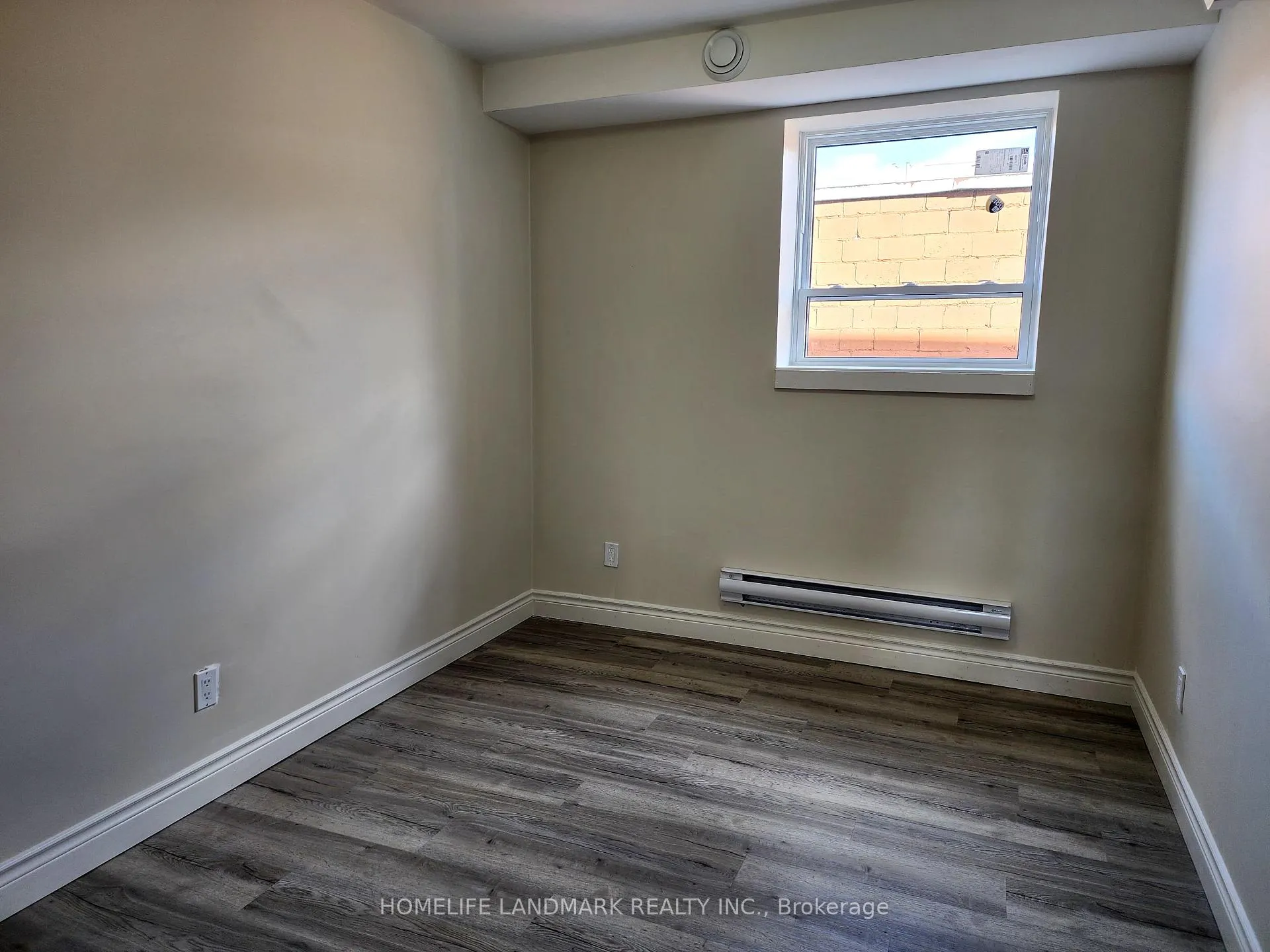 Photo 6 of Unit 208, 29 1/2 Simcoe Street S, Oshawa, Central — HOMEH