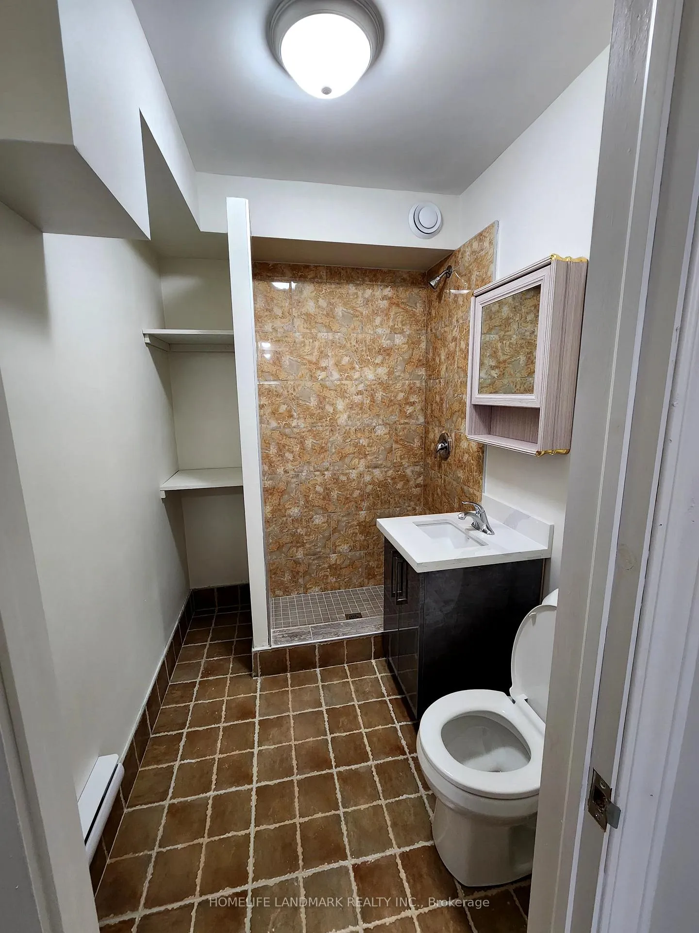 Photo 9 of Unit 208, 29 1/2 Simcoe Street S, Oshawa, Central — HOMEH