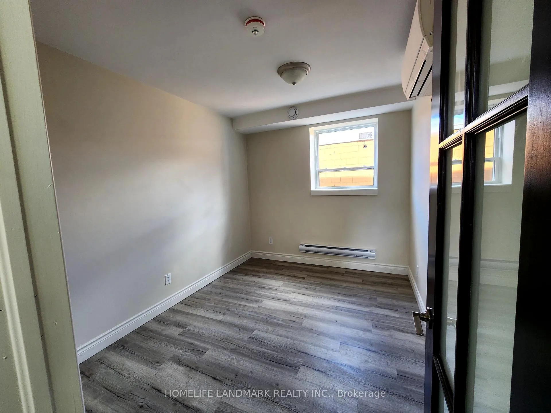 Photo 11 of Unit 208, 29 1/2 Simcoe Street S, Oshawa, Central — HOMEH