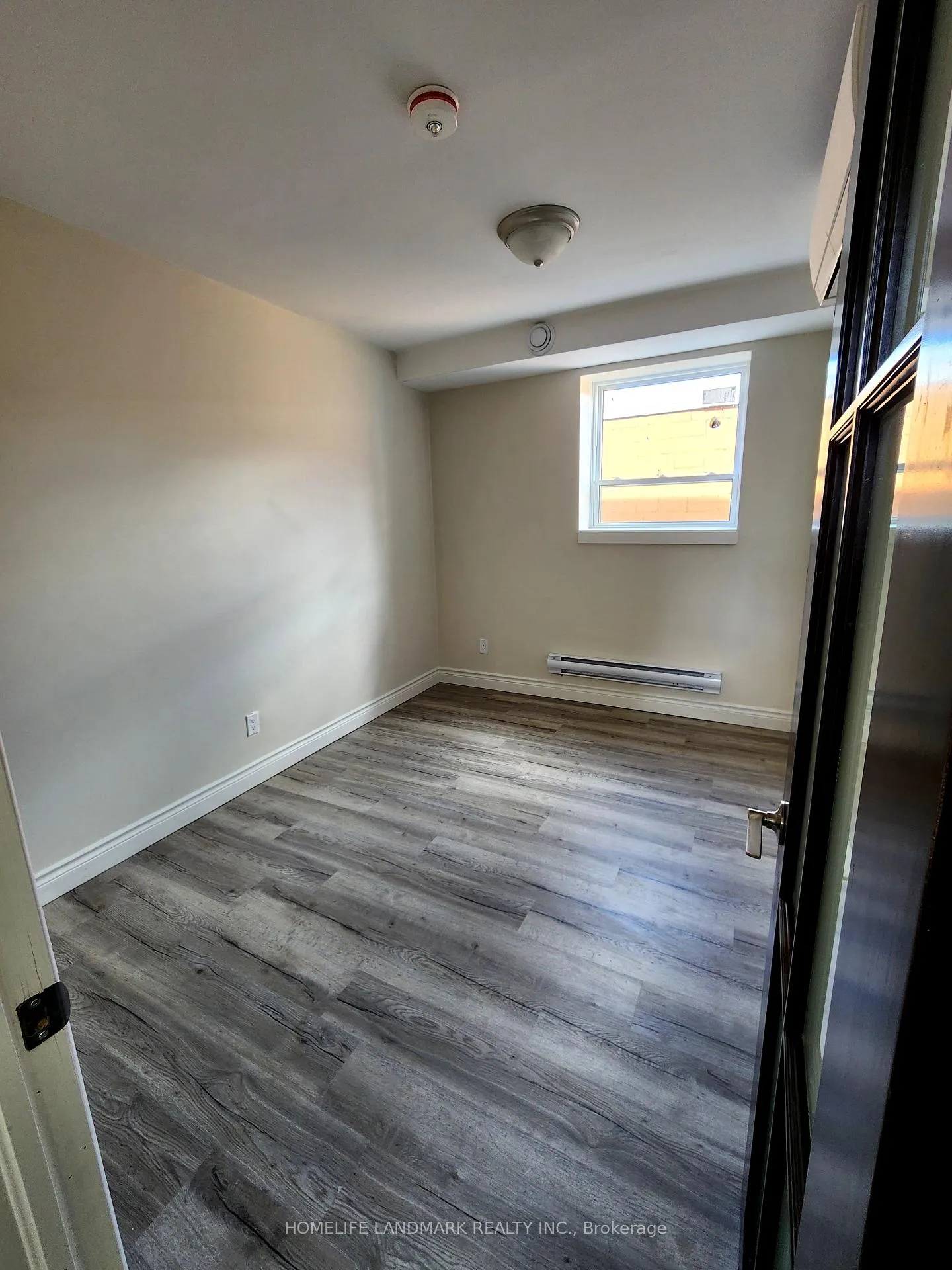 Photo 12 of Unit 208, 29 1/2 Simcoe Street S, Oshawa, Central — HOMEH