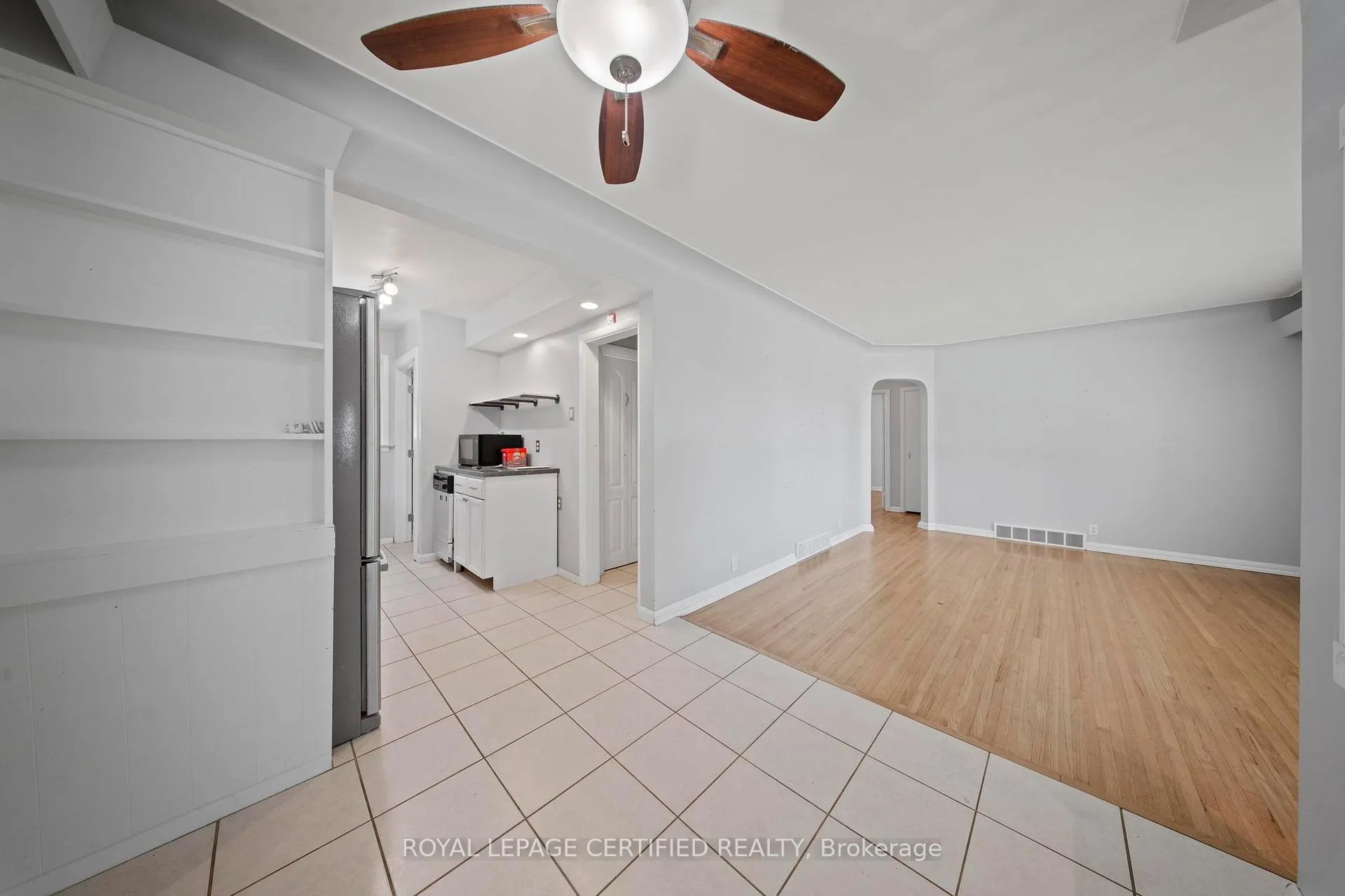 Photo 13 of 2504 Askin Avenue, Windsor — HOMEH