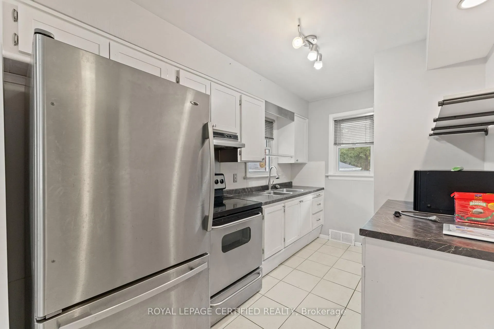 Photo 14 of 2504 Askin Avenue, Windsor — HOMEH