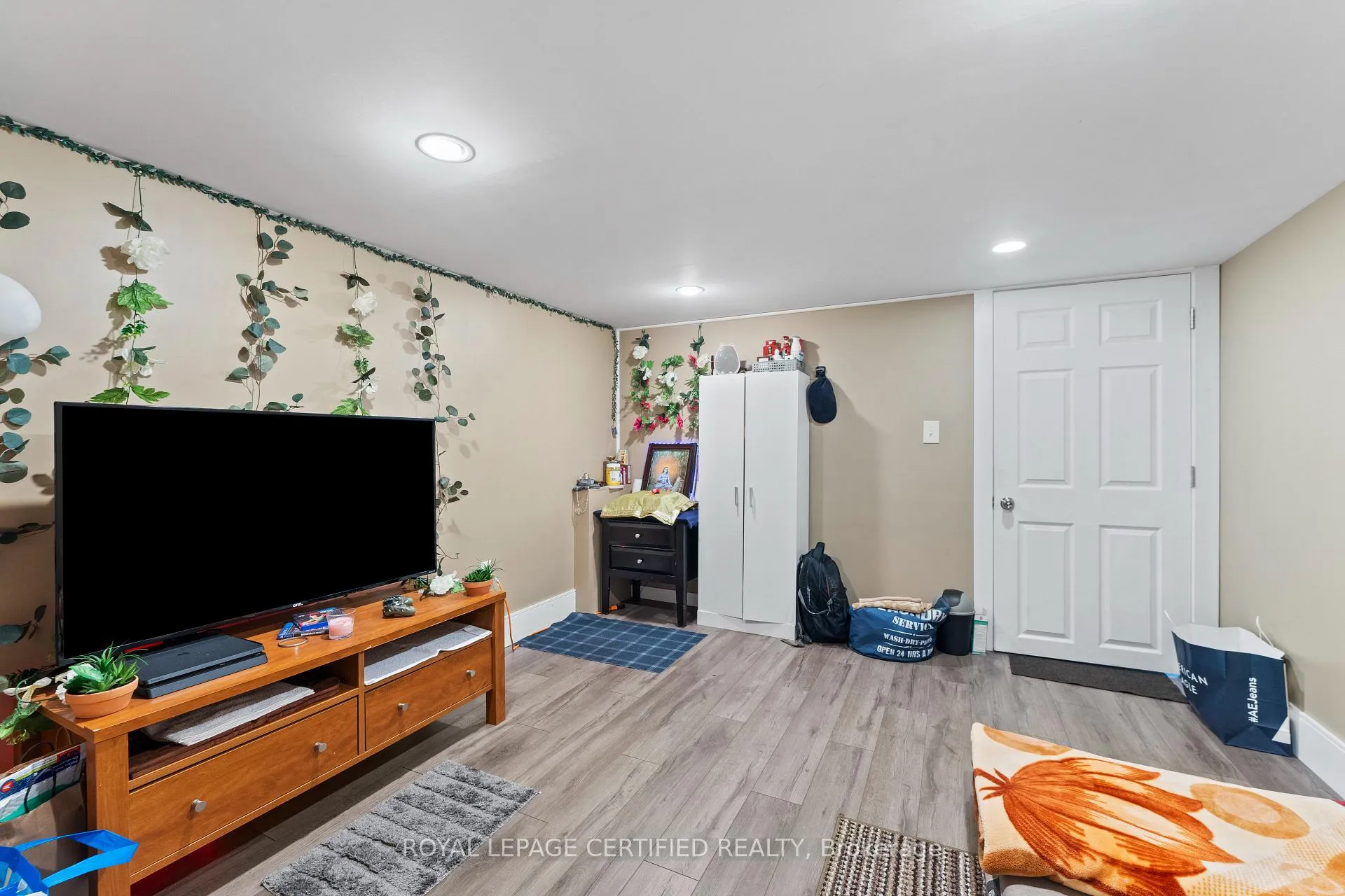 Photo 32 of 2504 Askin Avenue, Windsor — HOMEH
