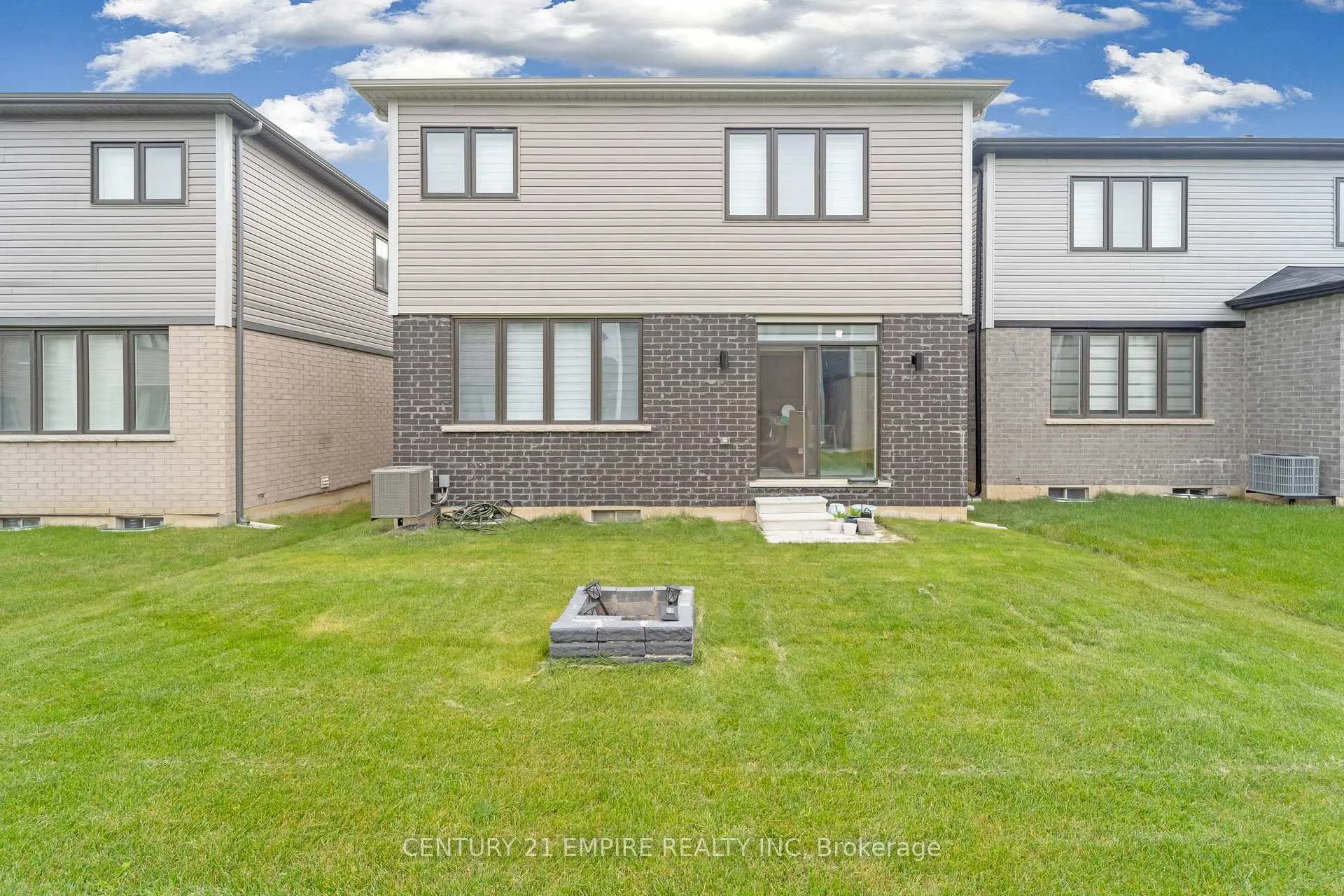 Photo 4 of 69 Lise Lane, Haldimand — HOMEH