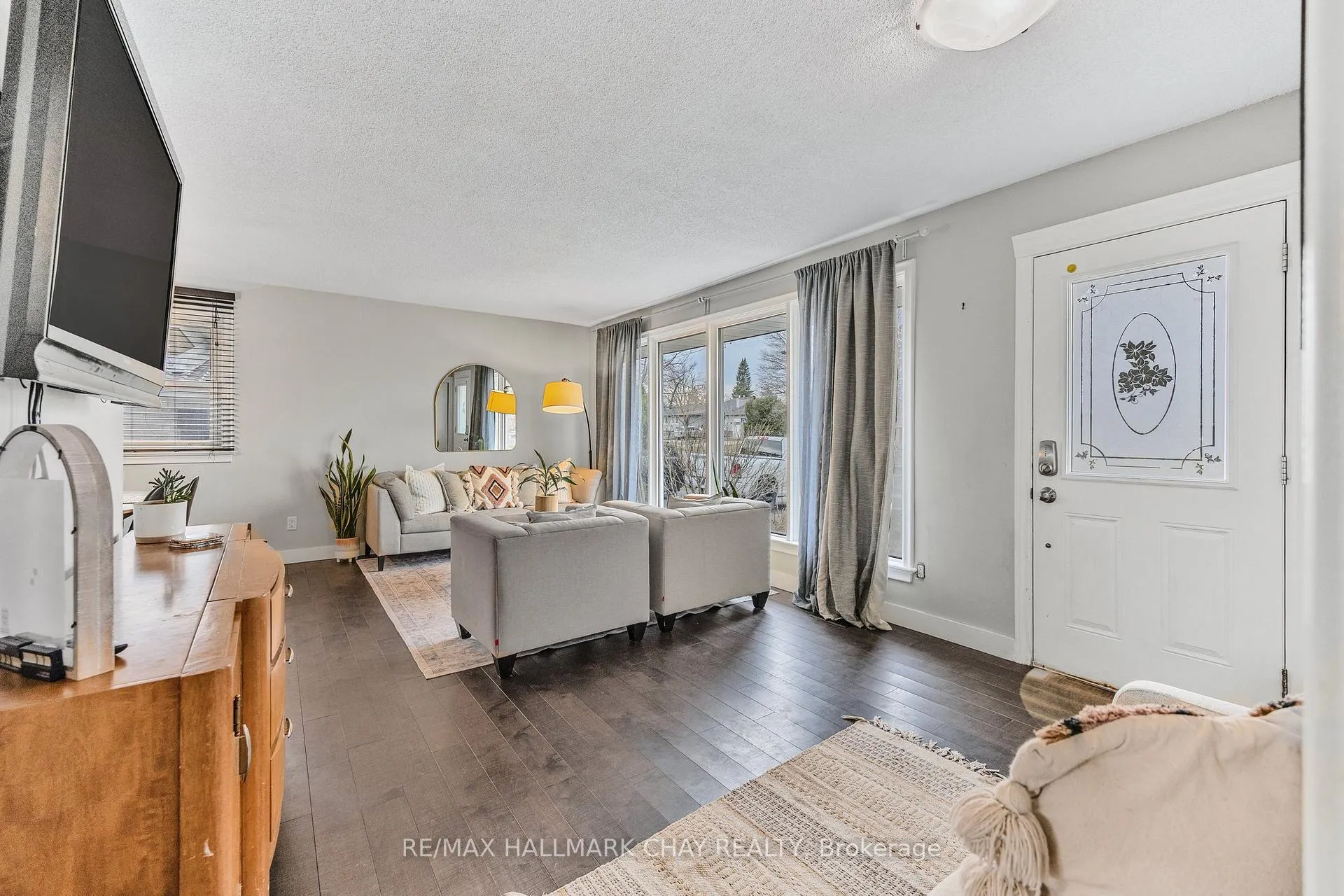 Photo 5 of 67 Melrose Street, Barrie, 400 East — HOMEH