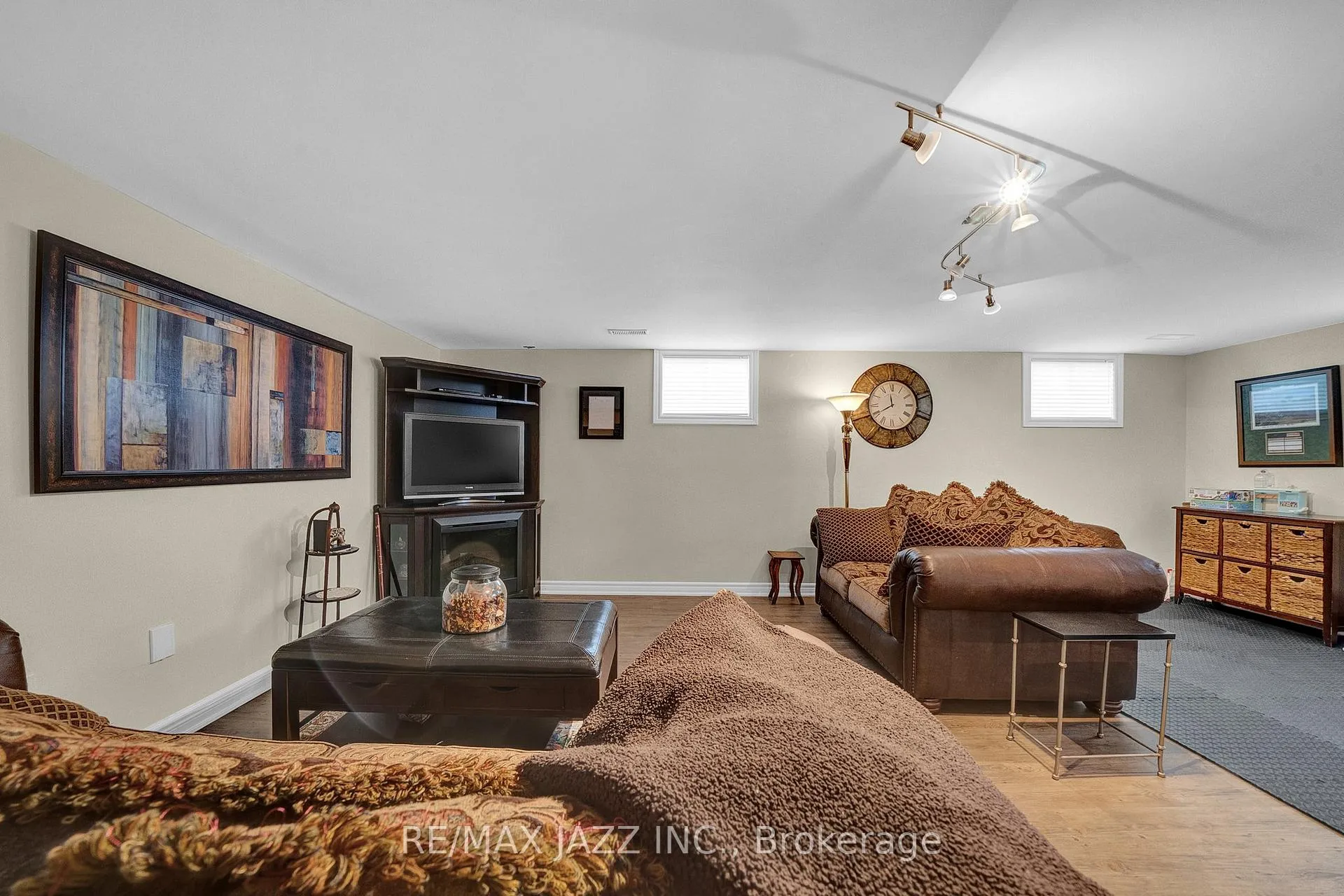 Photo 32 of 4 Percy Crescent, Scugog, Rural Scugog — HOMEH
