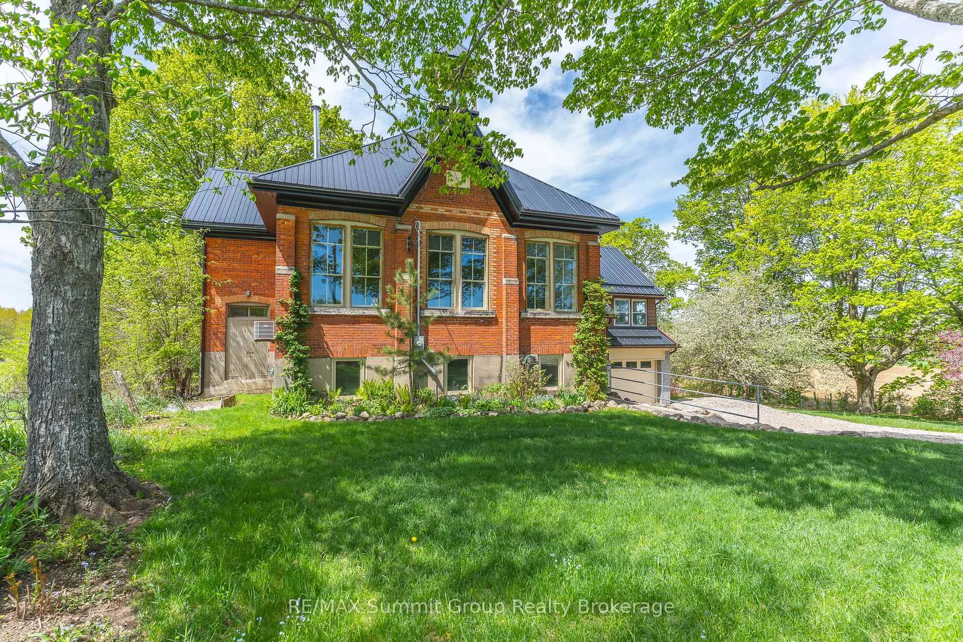 Front of 136630 Grey Road 12