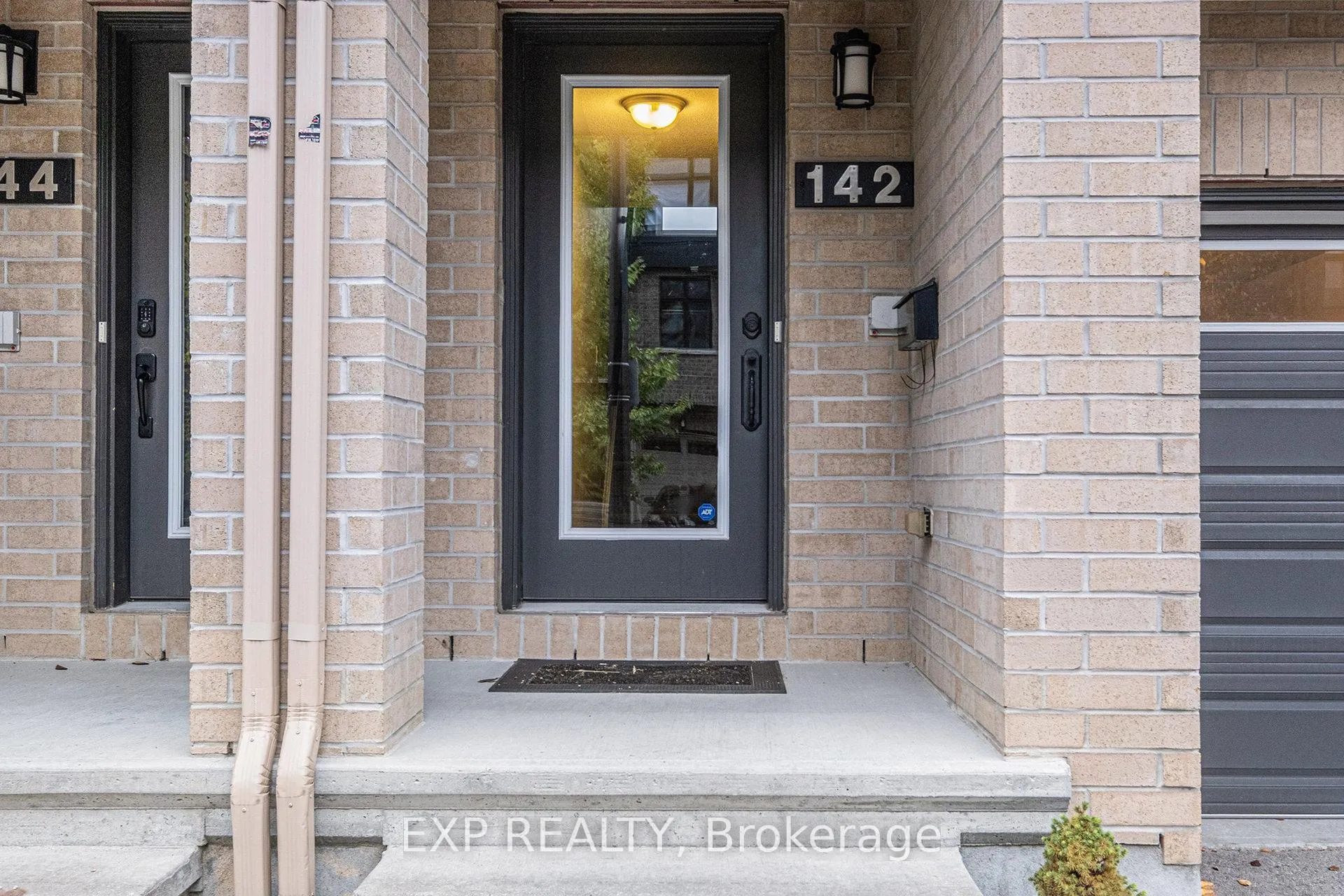 Photo 2 of 142 Wild Senna Way, Ottawa, Barrhaven - Longfields — HOMEH