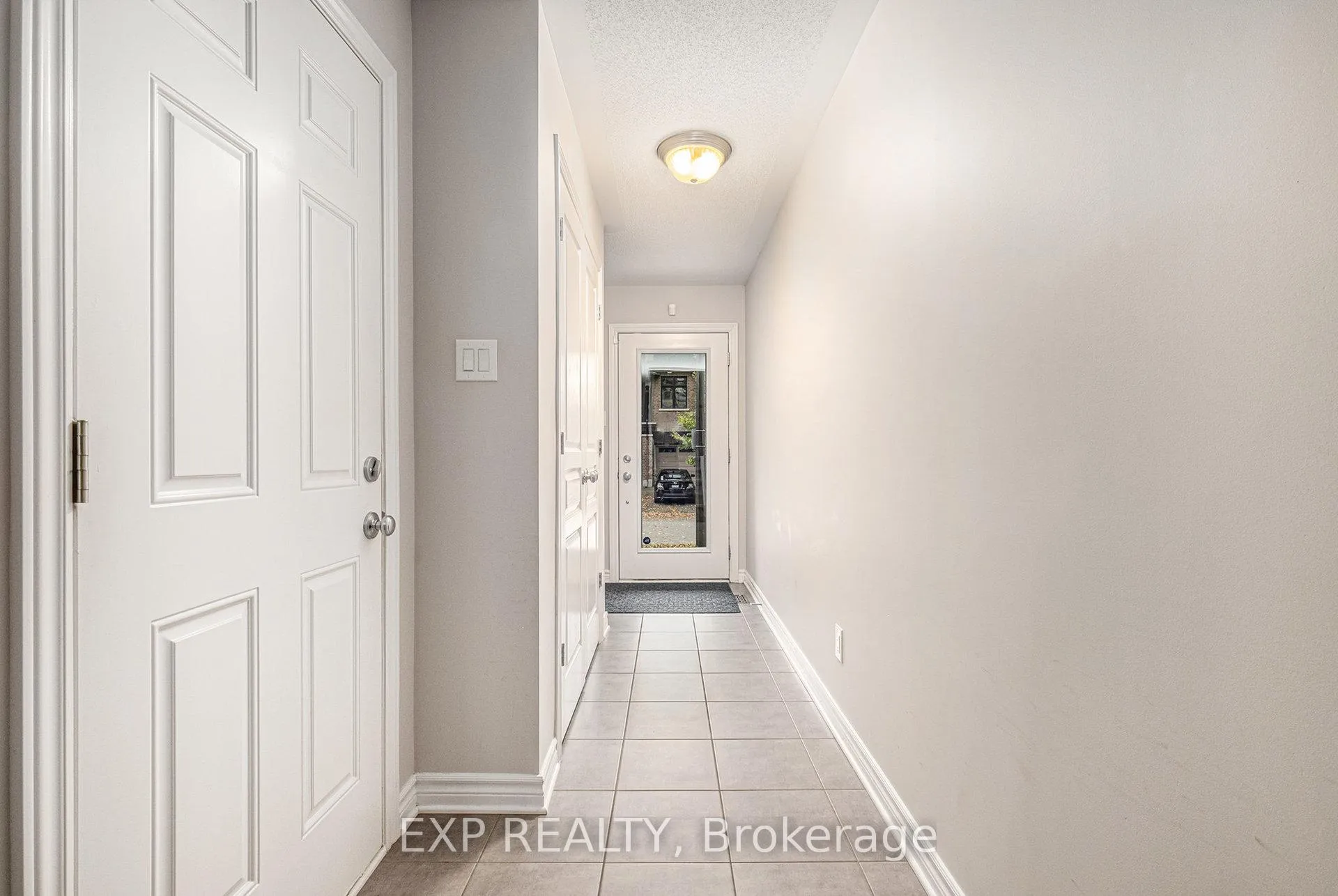 Photo 3 of 142 Wild Senna Way, Ottawa, Barrhaven - Longfields — HOMEH