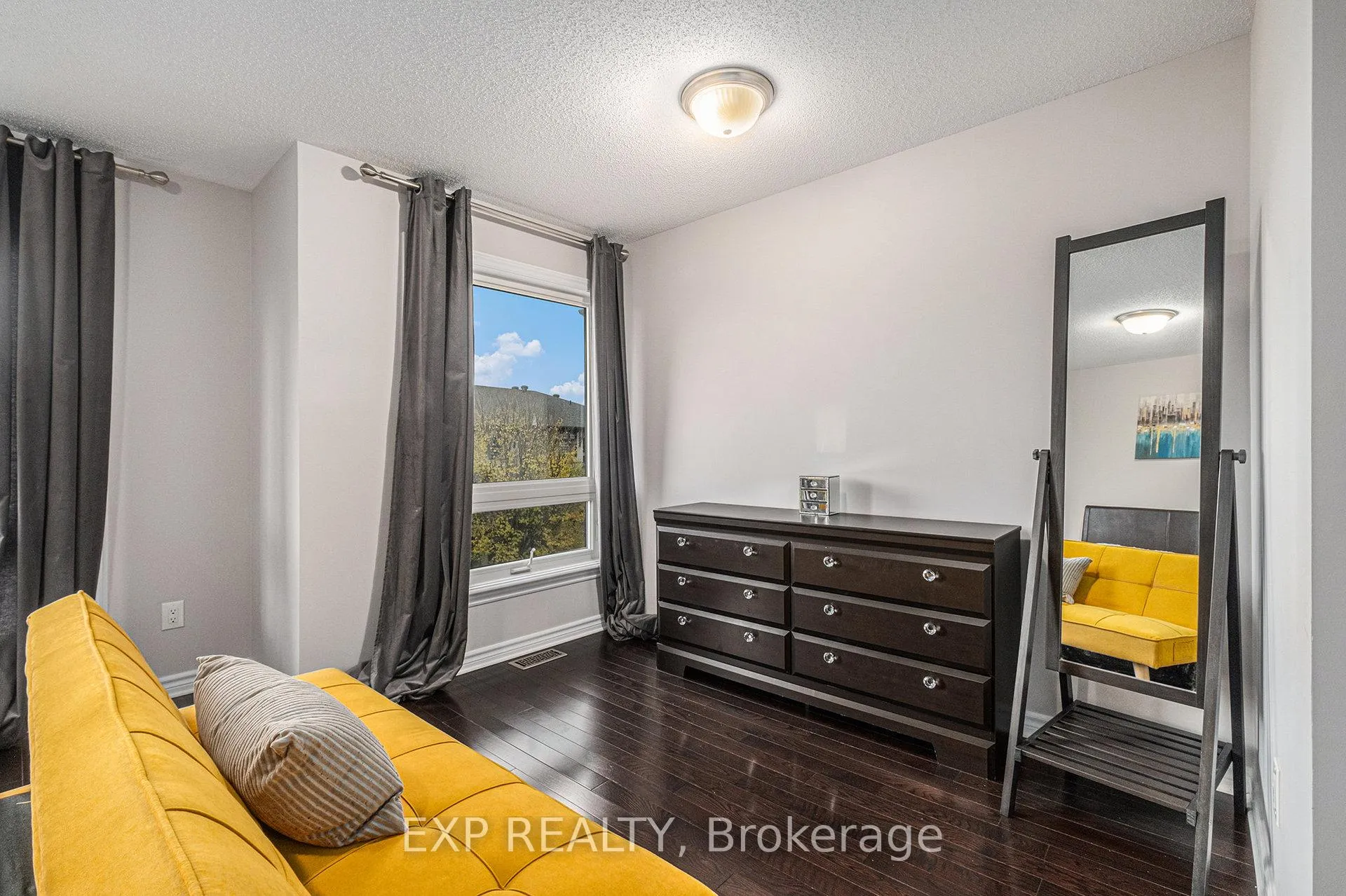 Photo 17 of 142 Wild Senna Way, Ottawa, Barrhaven - Longfields — HOMEH