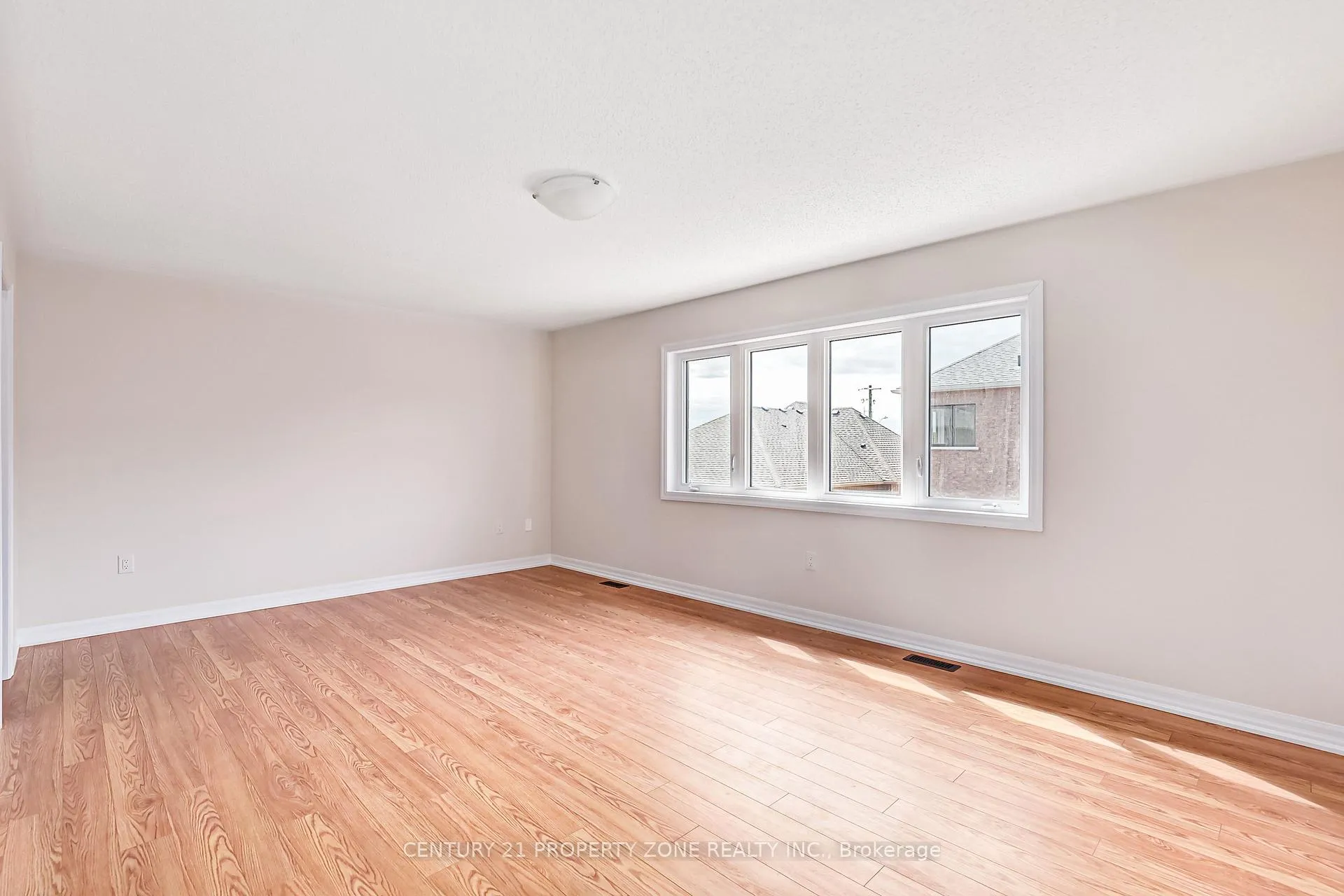 Photo 20 of 242 Warden Street, Clearview, Stayner — HOMEH