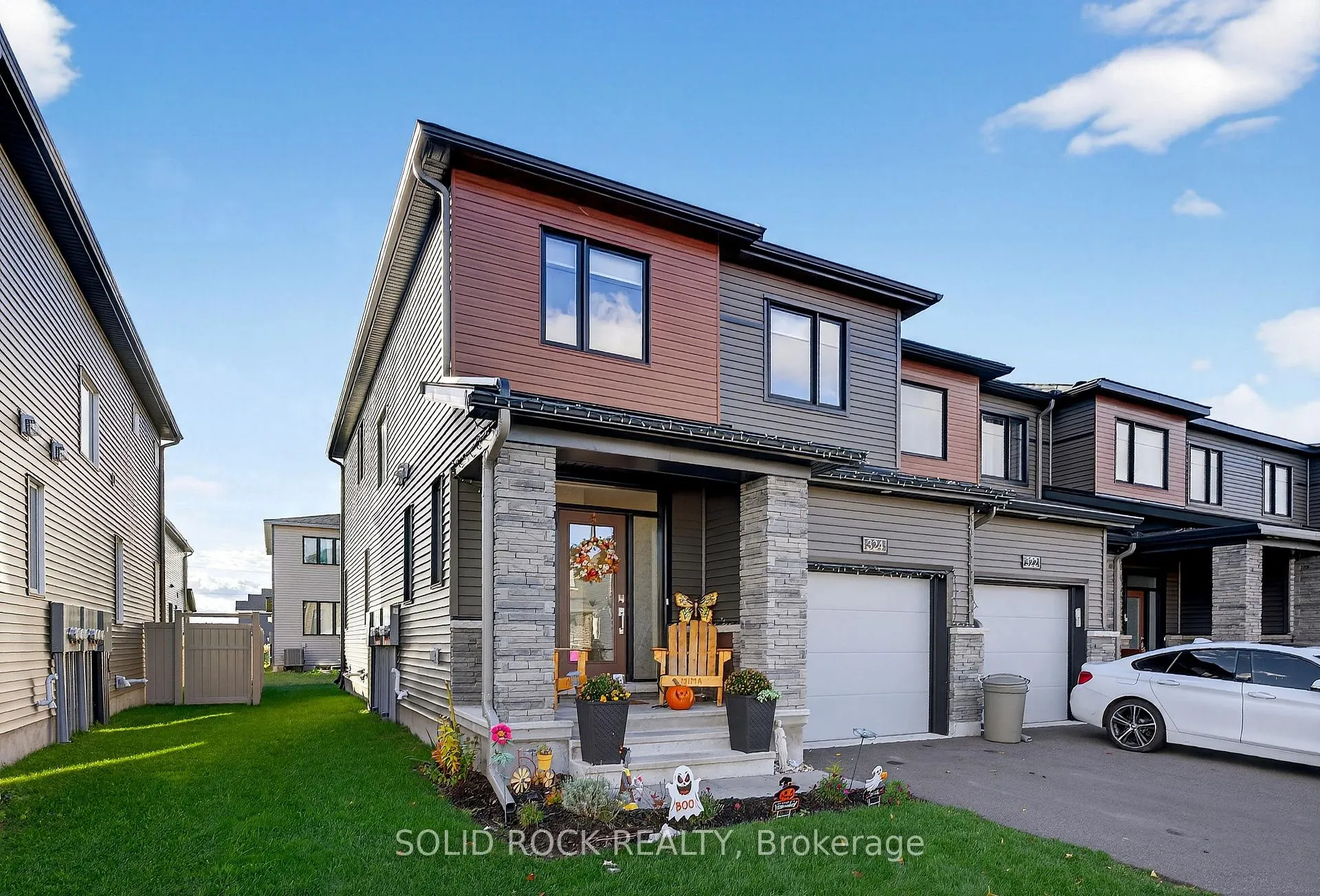 Photo 3 of 324 Blossom Pass Terrace, Ottawa, Avalon East — HOMEH