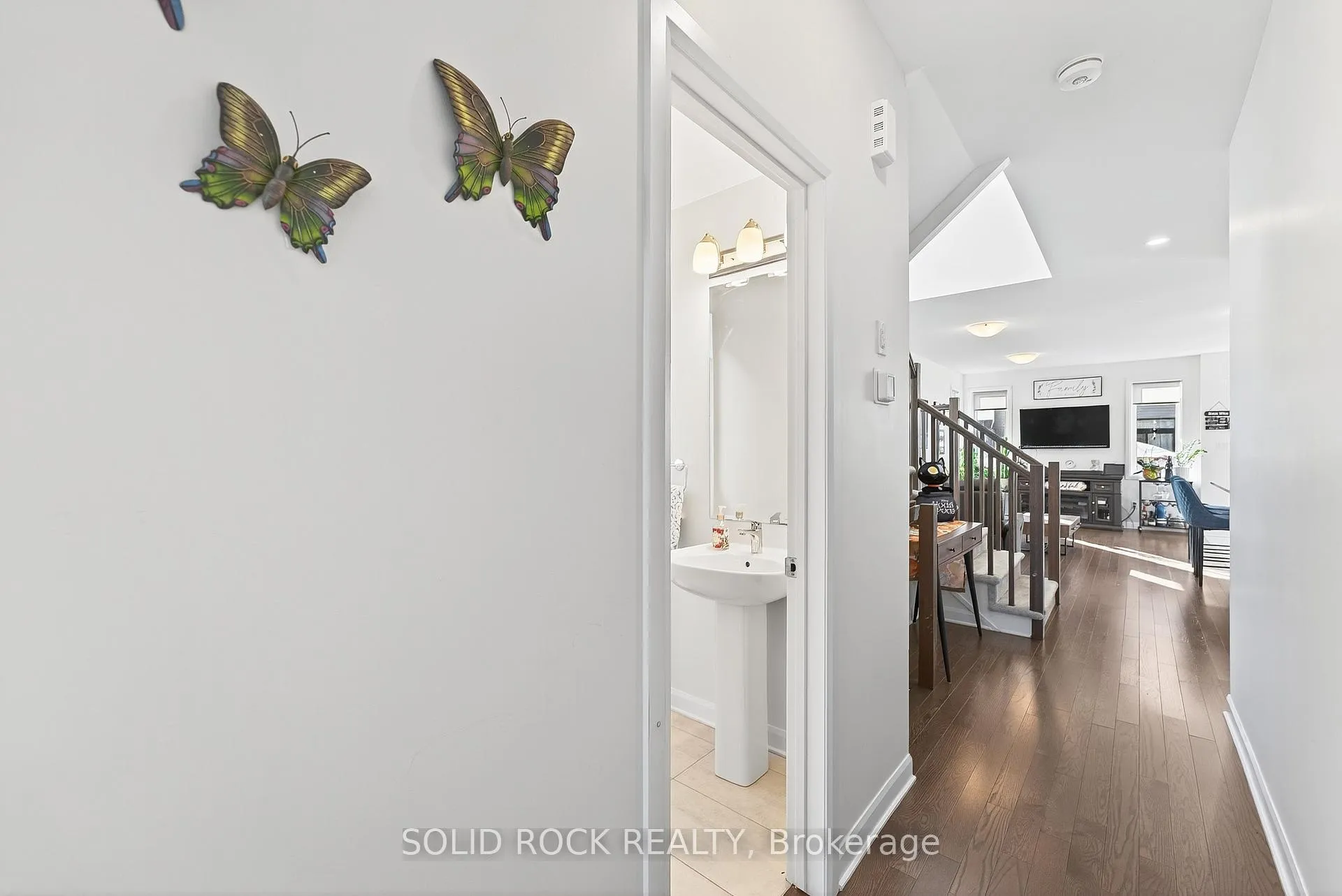 Photo 5 of 324 Blossom Pass Terrace, Ottawa, Avalon East — HOMEH