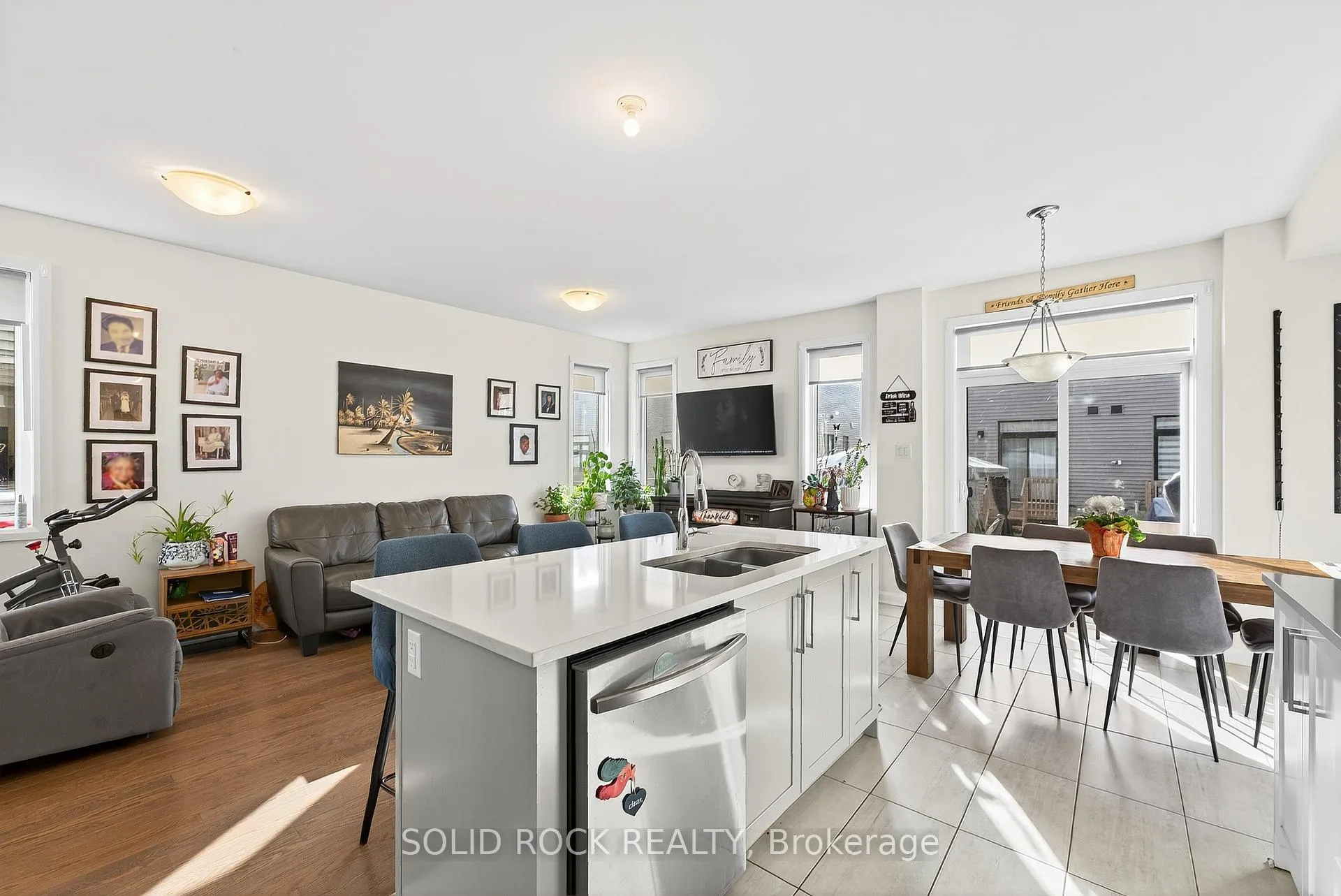 Photo 14 of 324 Blossom Pass Terrace, Ottawa, Avalon East — HOMEH