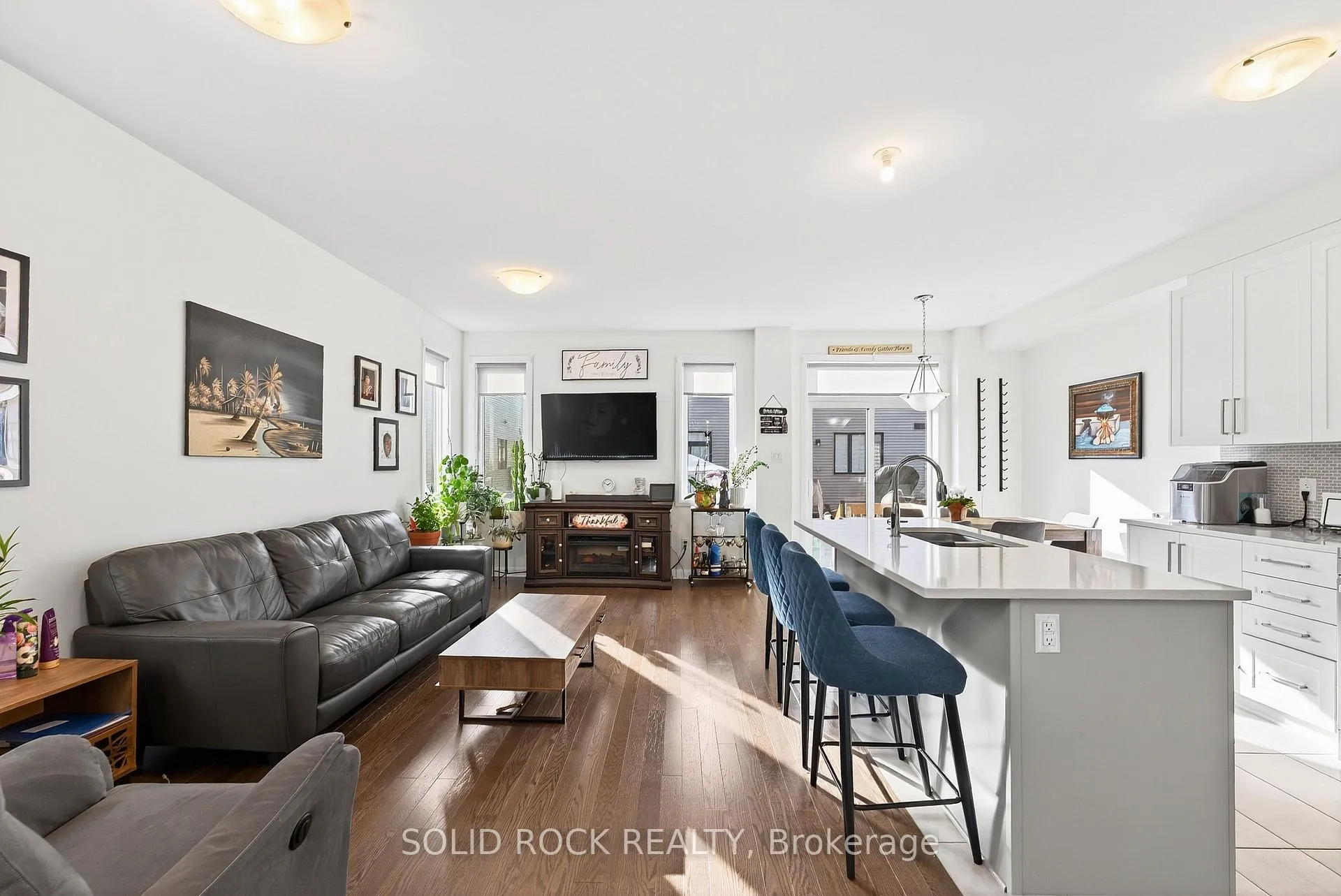 Photo 17 of 324 Blossom Pass Terrace, Ottawa, Avalon East — HOMEH